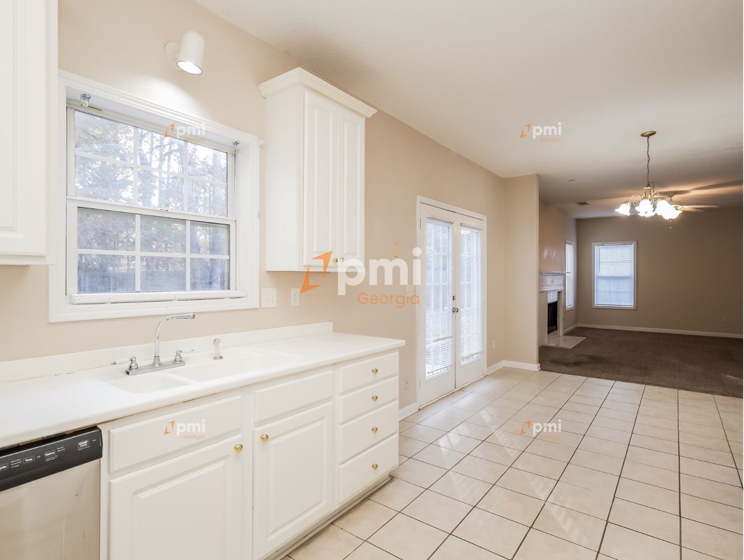 Move in special! Stunning 4 Bedroom Home in McDonough, Ga! property image