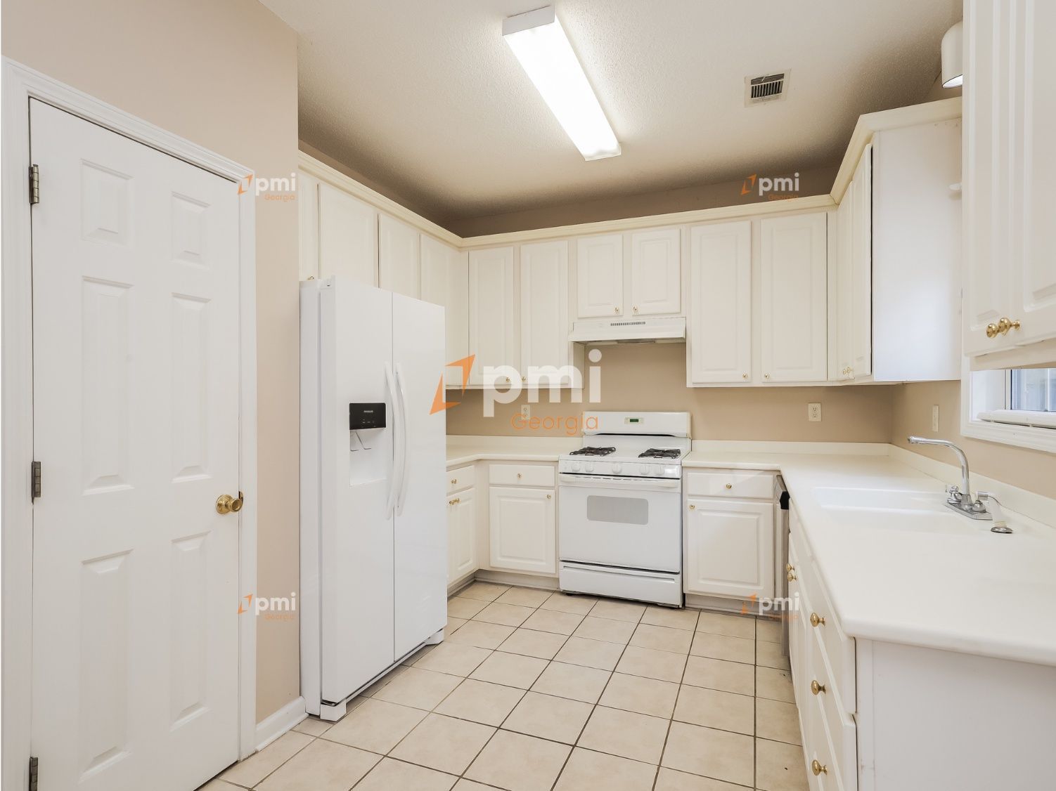 Move in special! Stunning 4 Bedroom Home in McDonough, Ga! property image