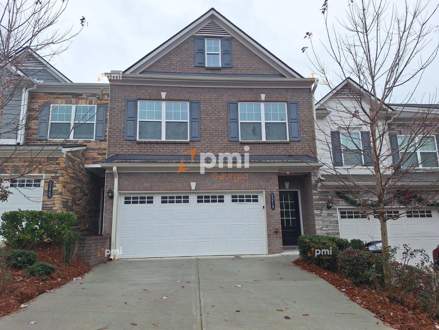 Gorgeous 3 Bedroom Townhome in Buford, Ga! property image
