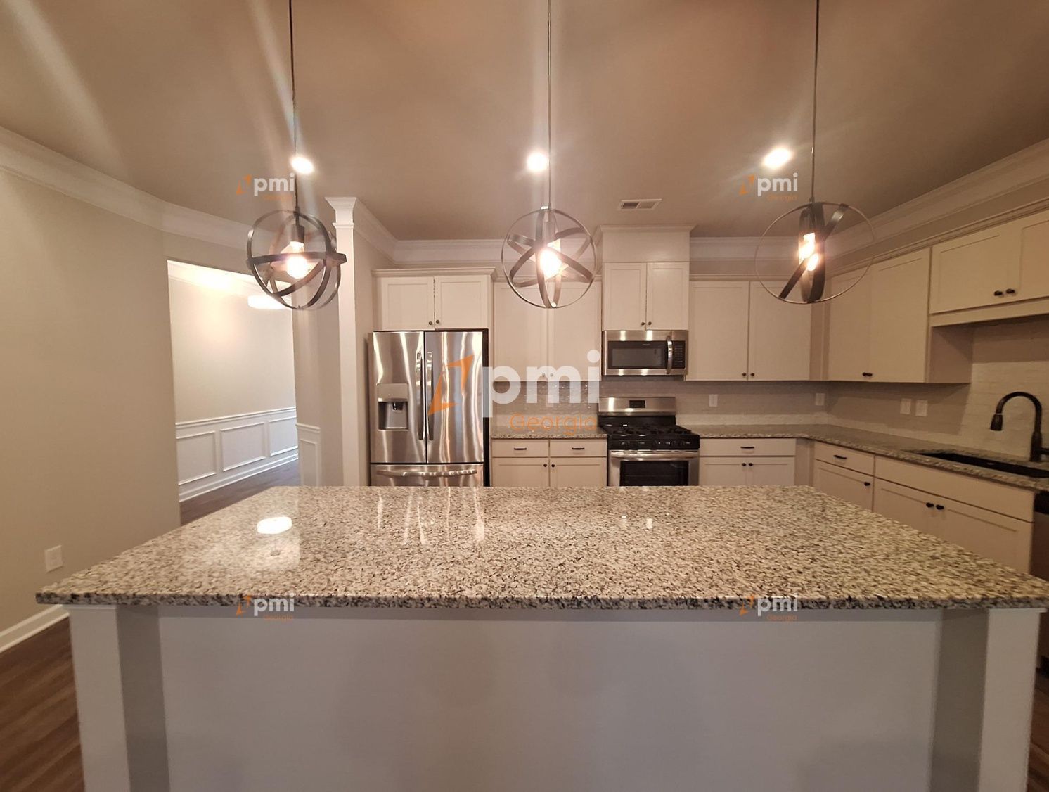 Gorgeous 3 Bedroom Townhome in Buford, Ga! property image