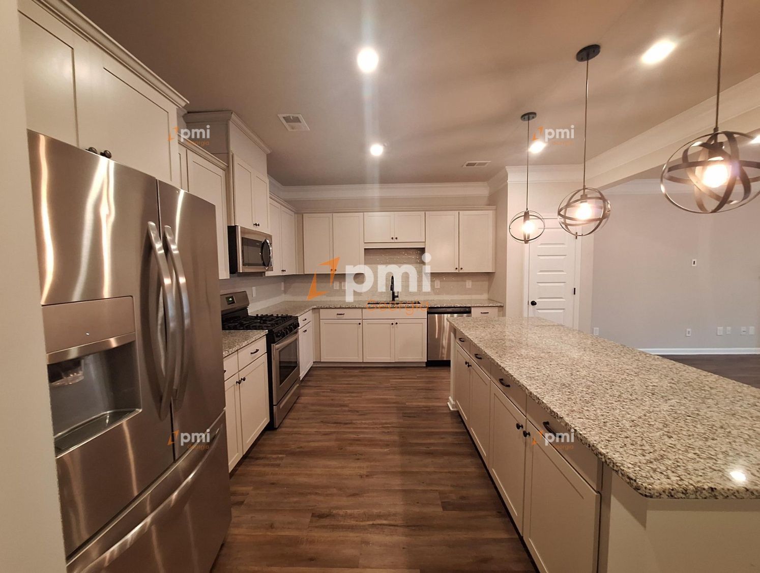 Gorgeous 3 Bedroom Townhome in Buford, Ga! property image