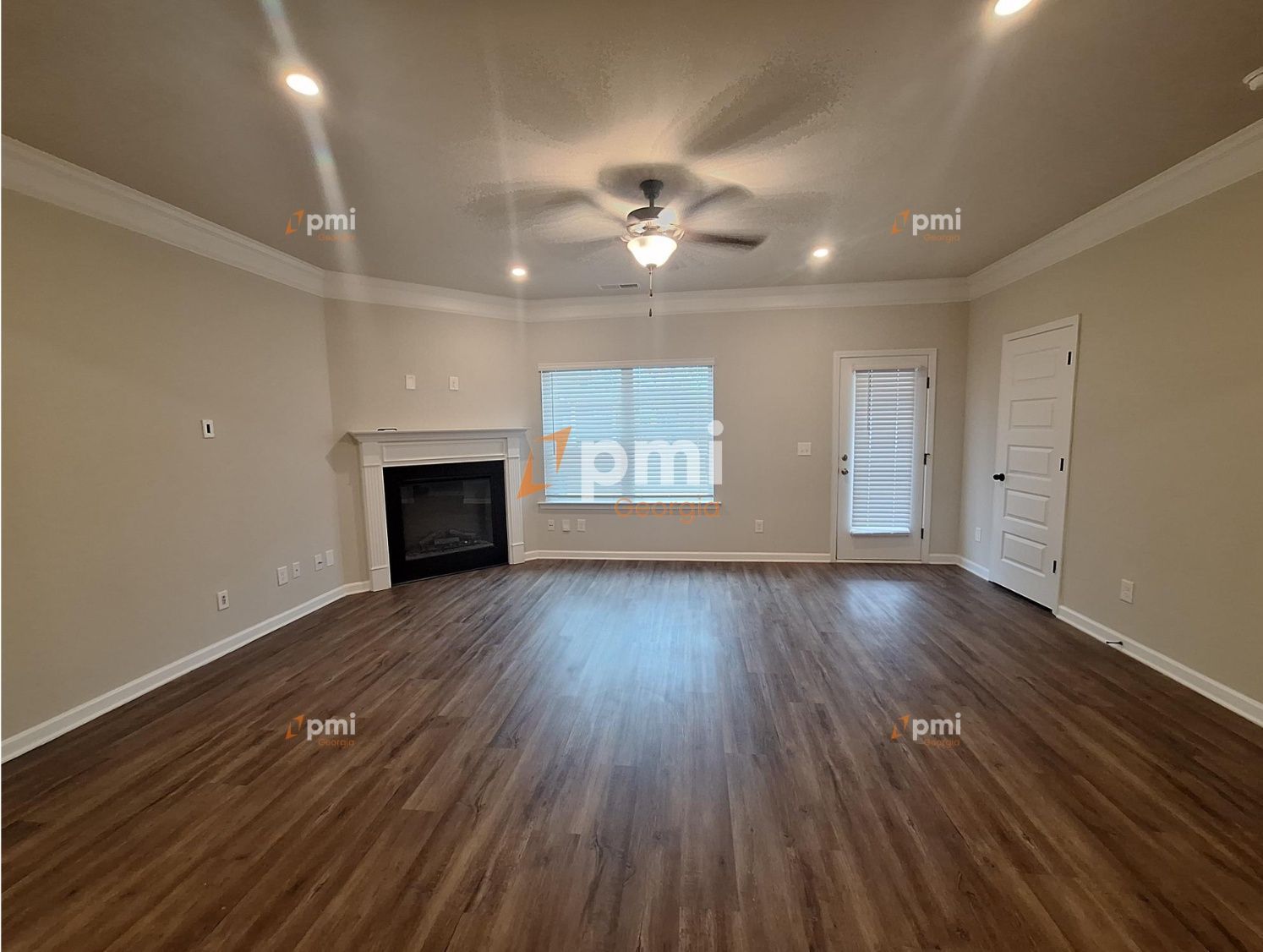 Gorgeous 3 Bedroom Townhome in Buford, Ga! property image