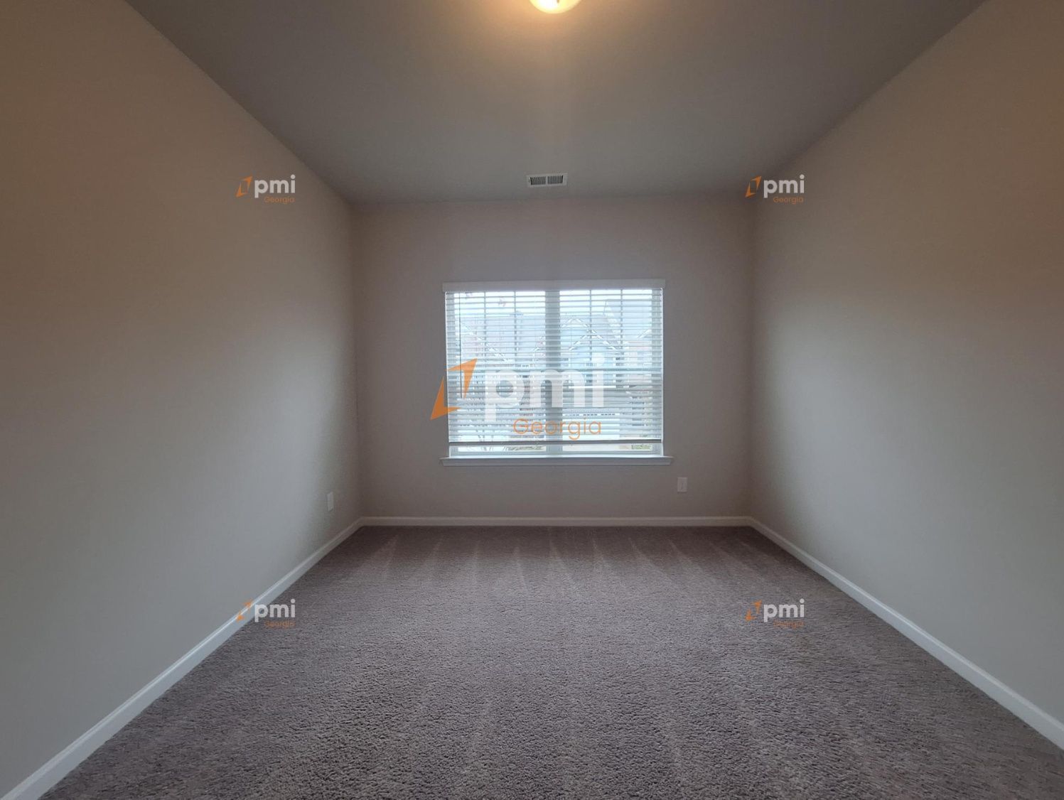 Gorgeous 3 Bedroom Townhome in Buford, Ga! property image