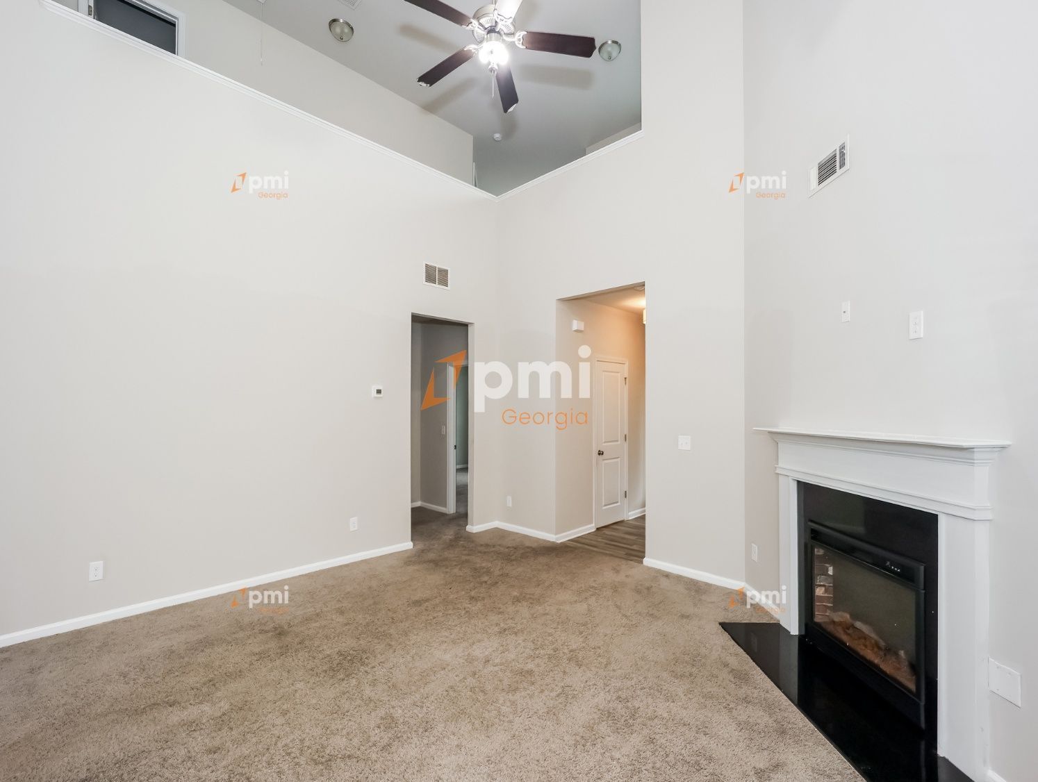 Gorgeous 4 Bedroom Home in College Park, Ga! property image