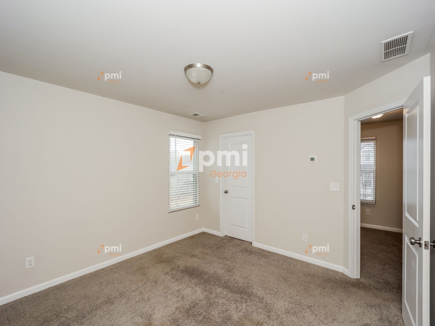 Gorgeous 4 Bedroom Home in College Park, Ga! property image