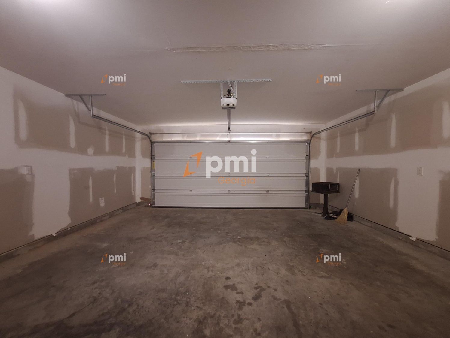 Move in Special! Beautiful 3 Bedroom Home in Macon! property image