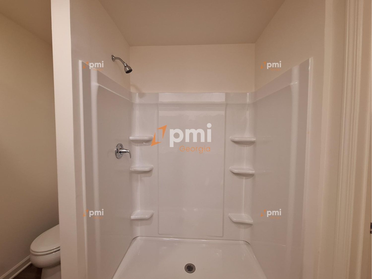 Stunning New Construction Home in Bonaire, Ga! property image