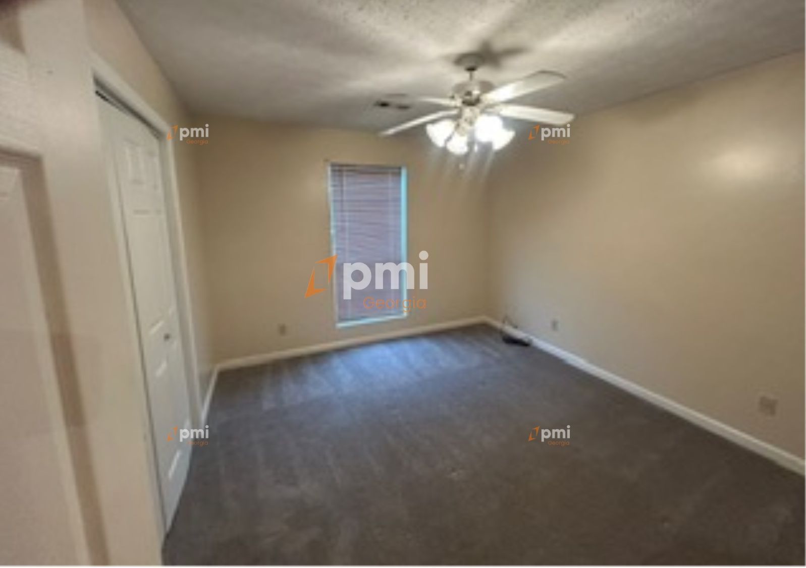Charming 3 Bedroom Home in College Park, Ga! property image