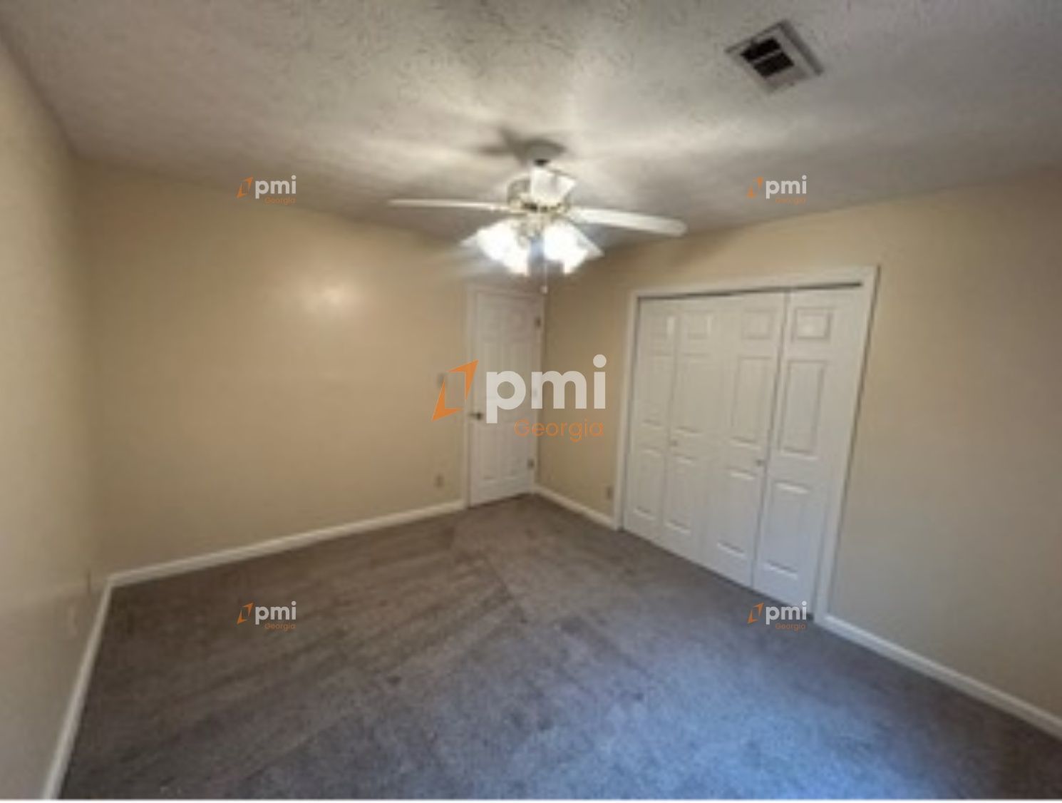 Charming 3 Bedroom Home in College Park, Ga! property image