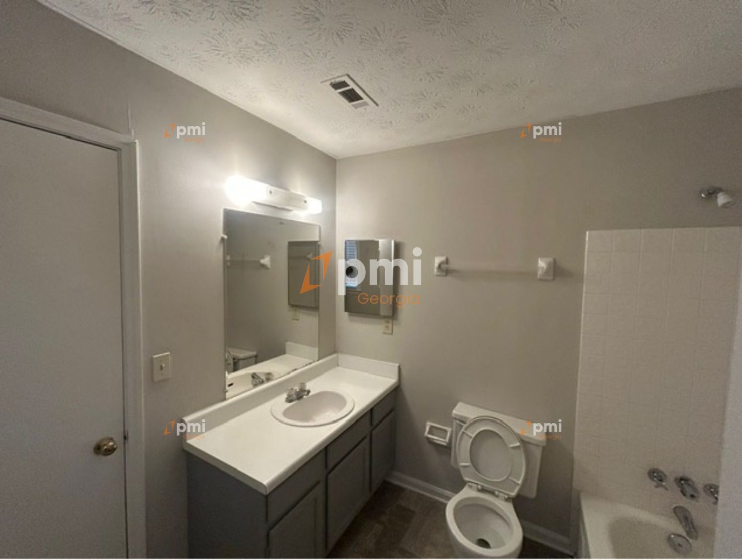 Stunning 3 Bedroom Home in Lawrenceville, Ga! property image