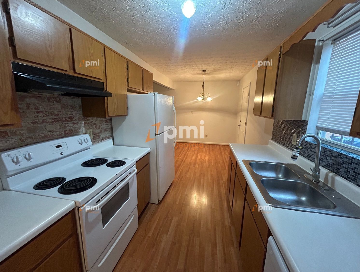 Charming 3 Bedroom Home in College Park, Ga! property image