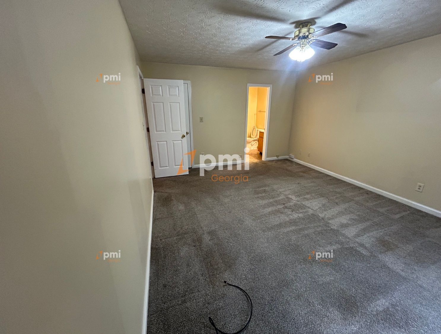 Charming 3 Bedroom Home in College Park, Ga! property image