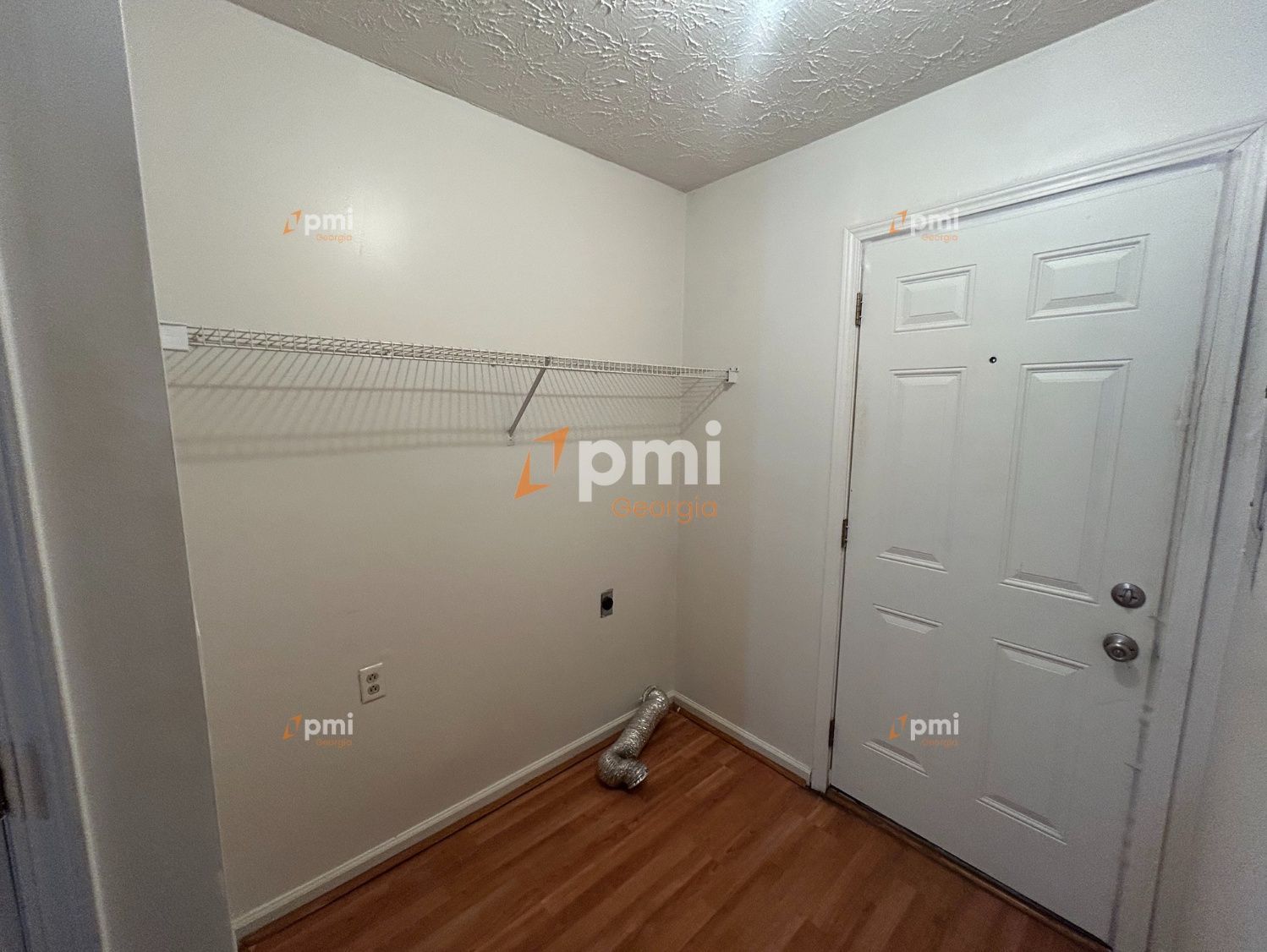 Charming 3 Bedroom Home in College Park, Ga! property image