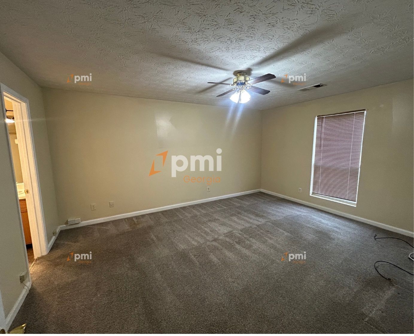 Charming 3 Bedroom Home in College Park, Ga! property image