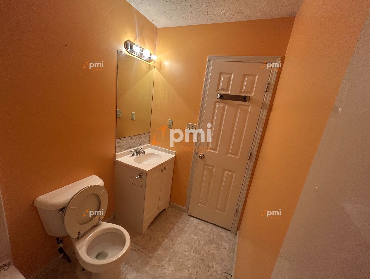 Charming 3 Bedroom Home in College Park, Ga! property image