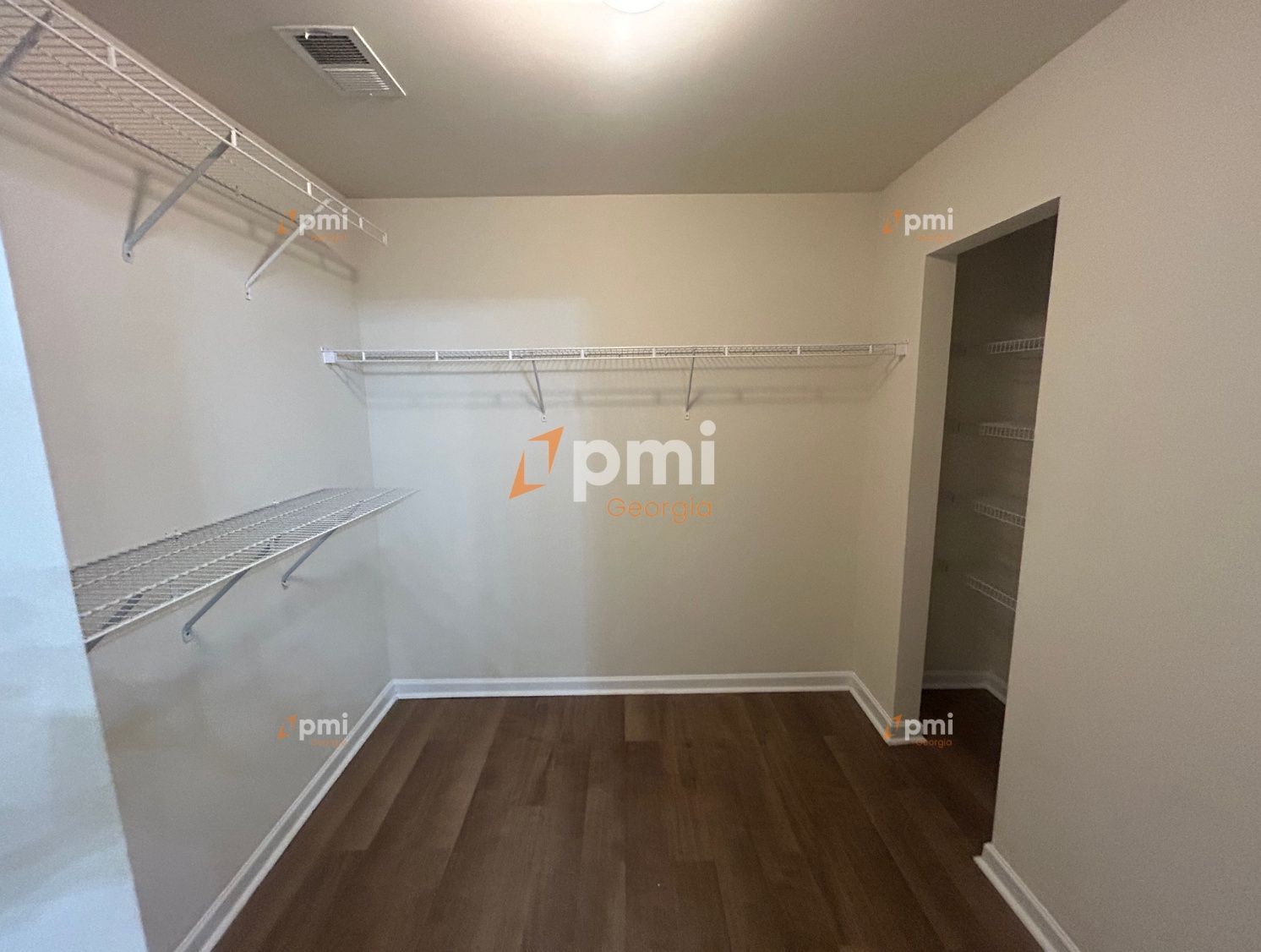 Stunning 3 Bedroom Home in Warner Robins, Ga! property image