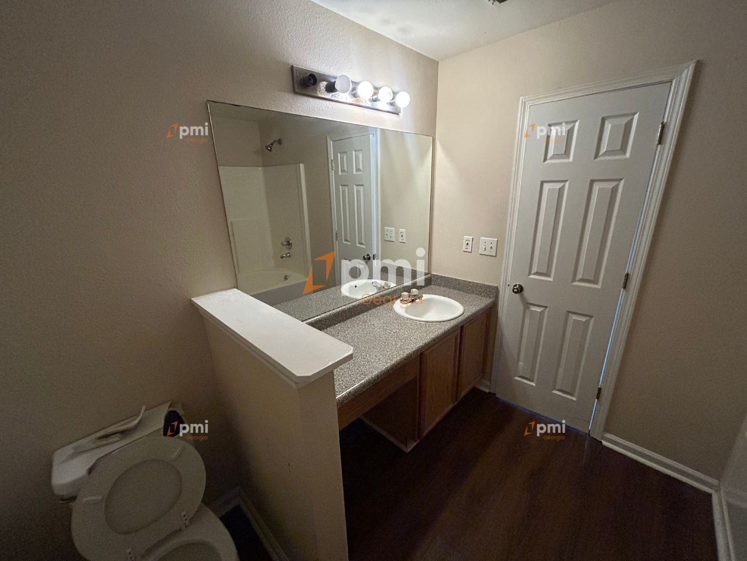 Charming 3-Bedroom home in Convington, Ga. property image