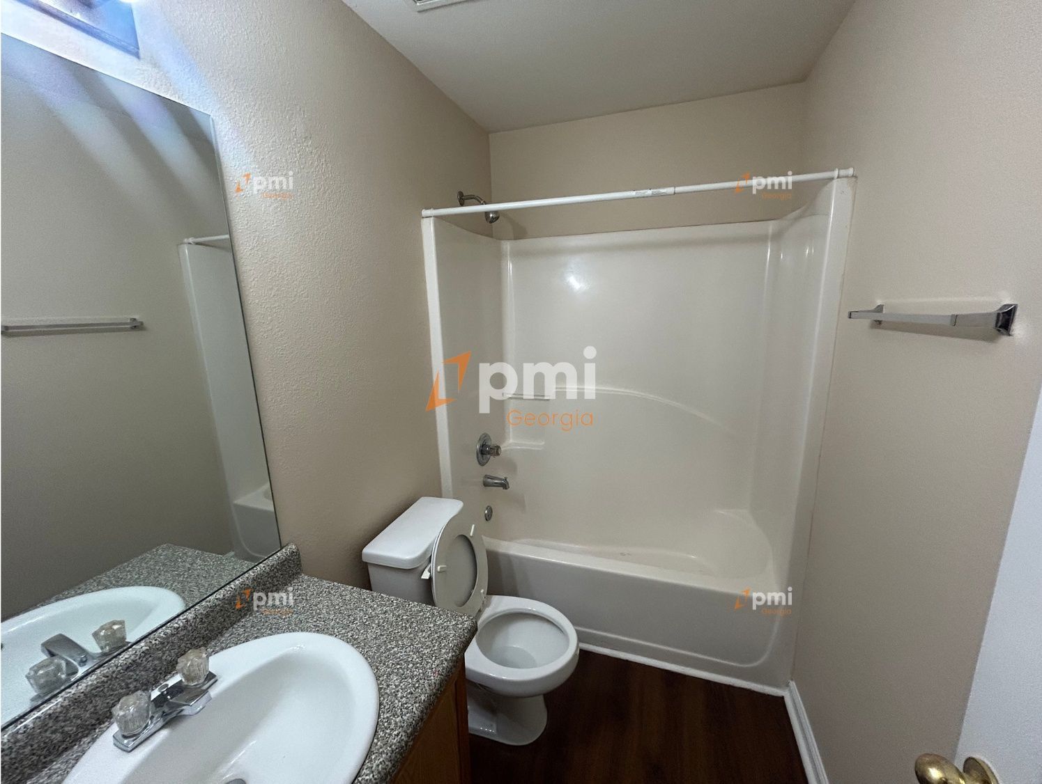 Charming 3-Bedroom home in Convington, Ga. property image