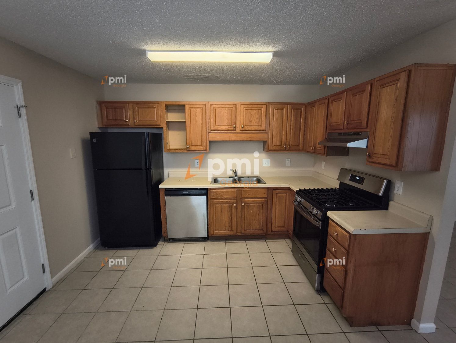 Stunning 3 Bedroom Home in Warner Robins, Ga! property image