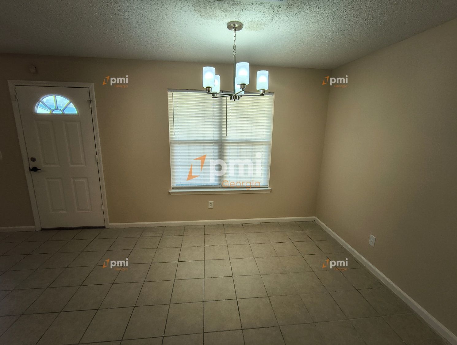 Stunning 3 Bedroom Home in Warner Robins, Ga! property image