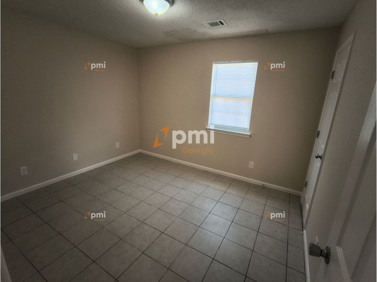 Stunning 3 Bedroom Home in Warner Robins, Ga! property image