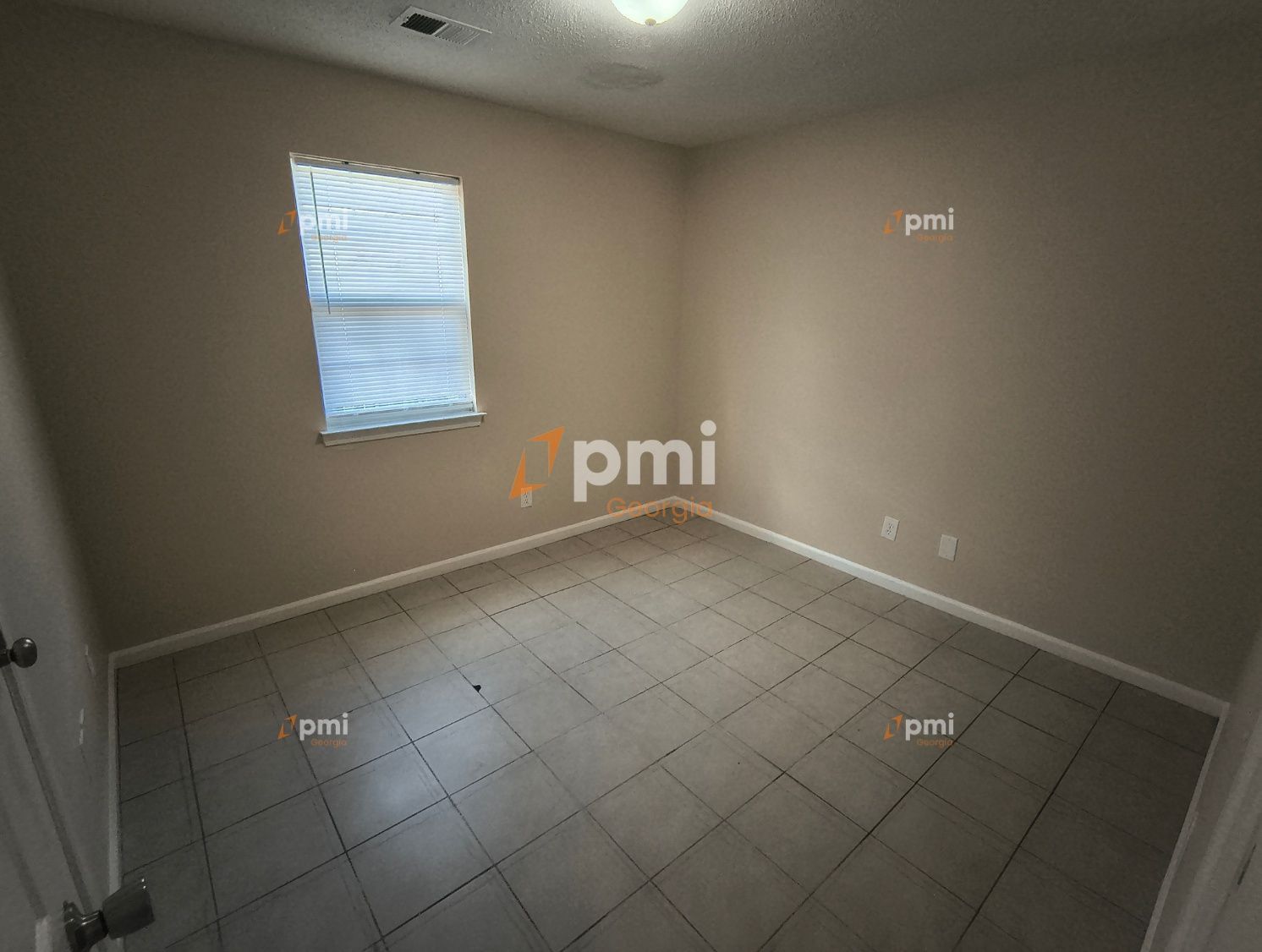 Stunning 3 Bedroom Home in Warner Robins, Ga! property image