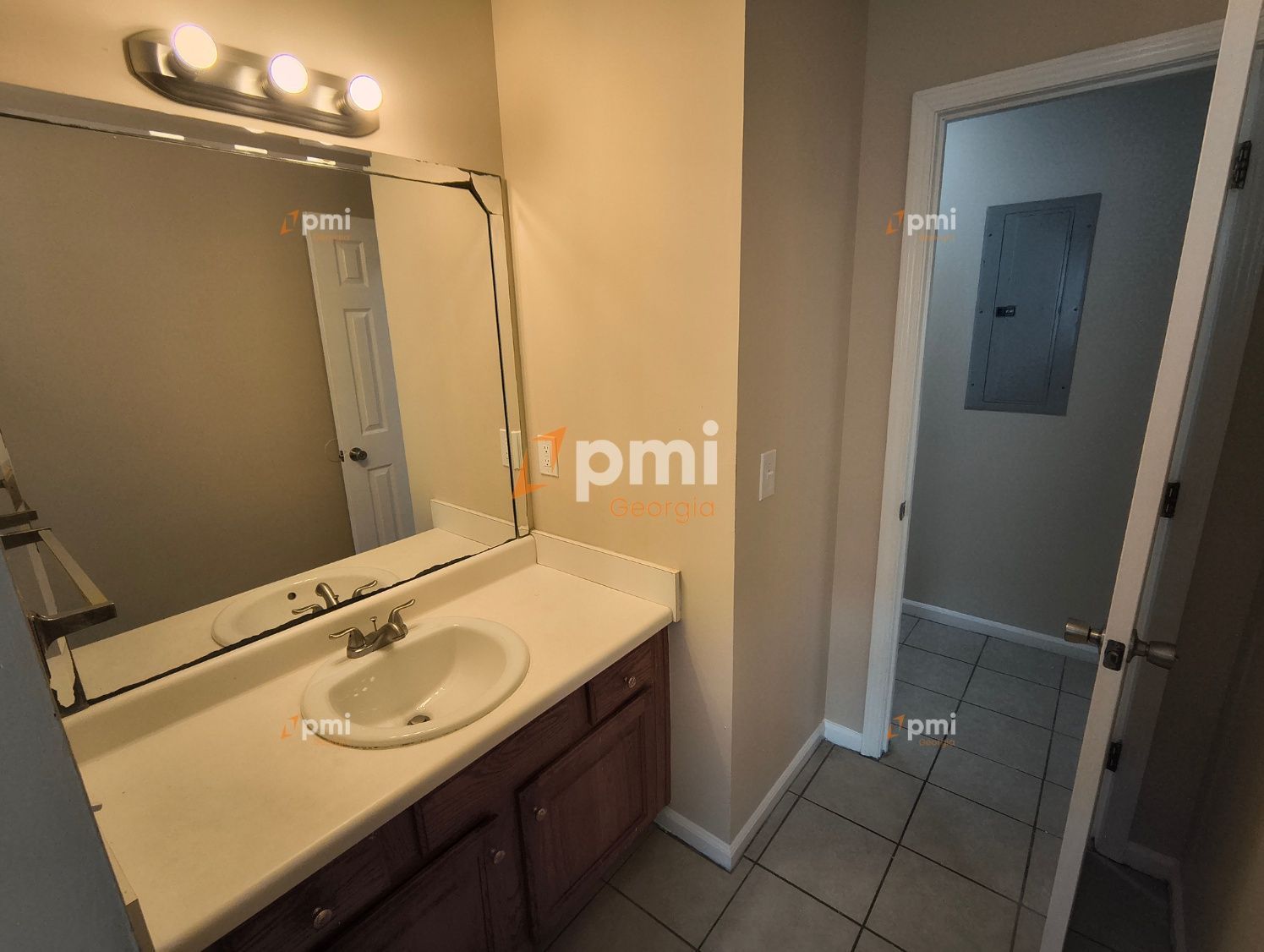 Stunning 3 Bedroom Home in Warner Robins, Ga! property image