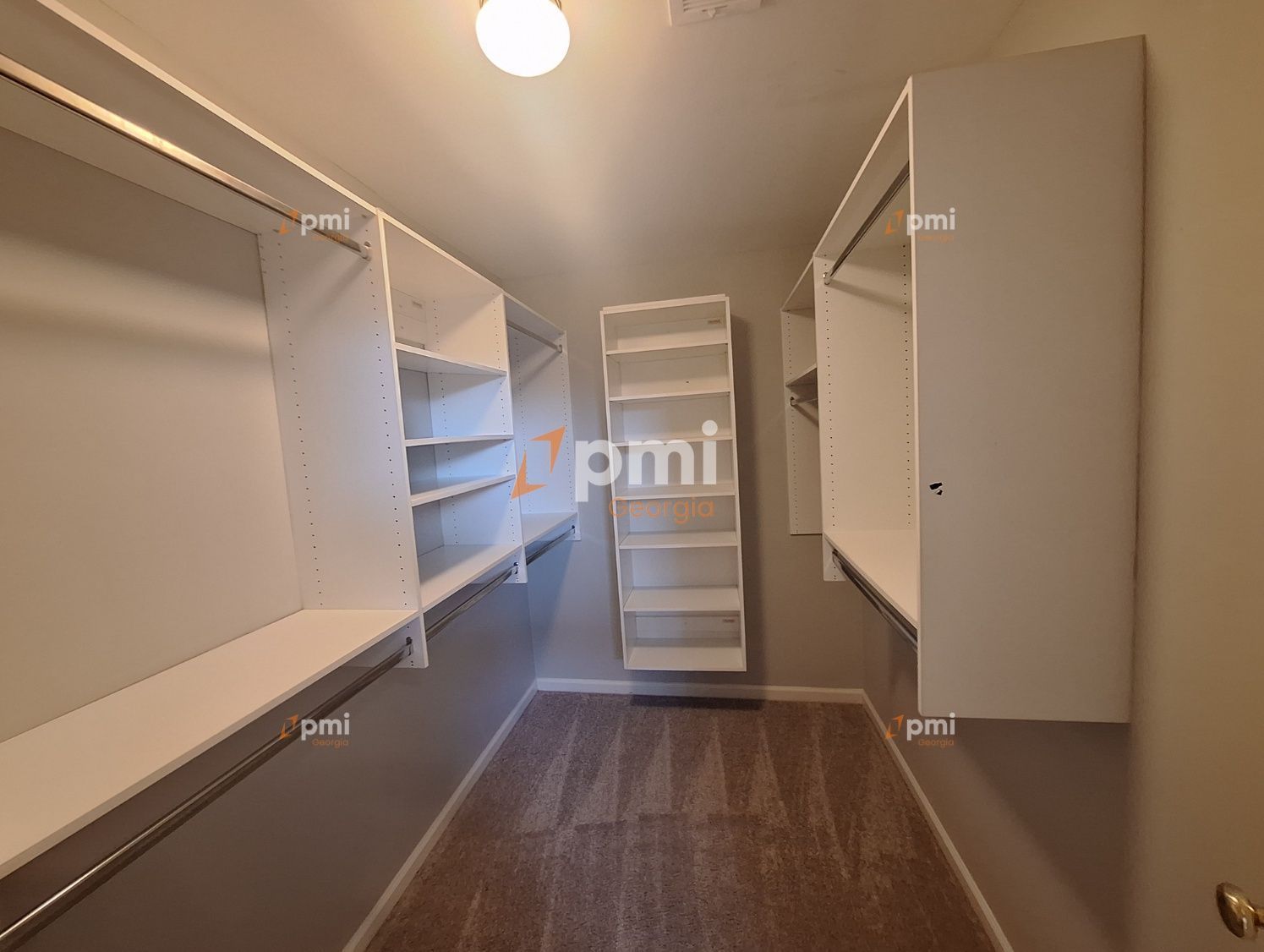 Stunning 4 bedroom Haven in Marietta, Ga! property image