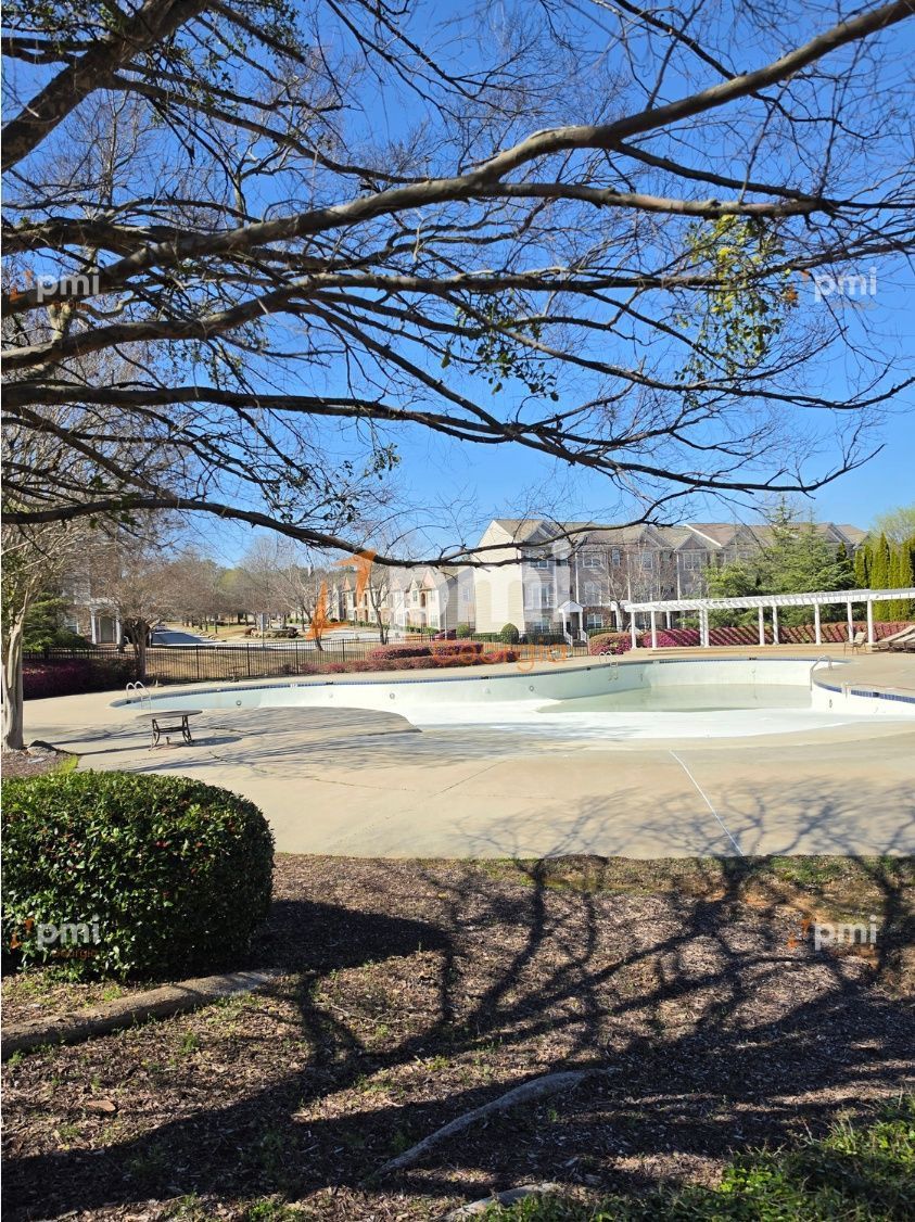 Gorgeous 3 Bedroom Townhome in Fairburn, Ga! property image