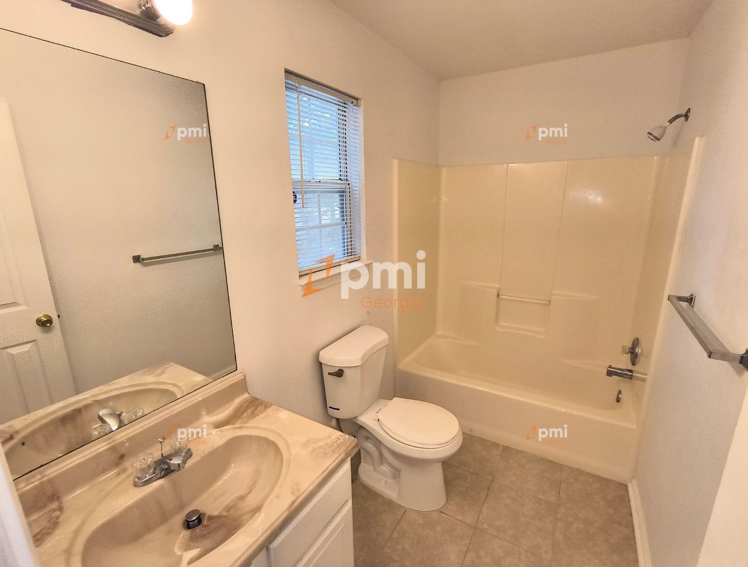 Stunning 3 Bedroom Home in Fairburn, Ga! property image