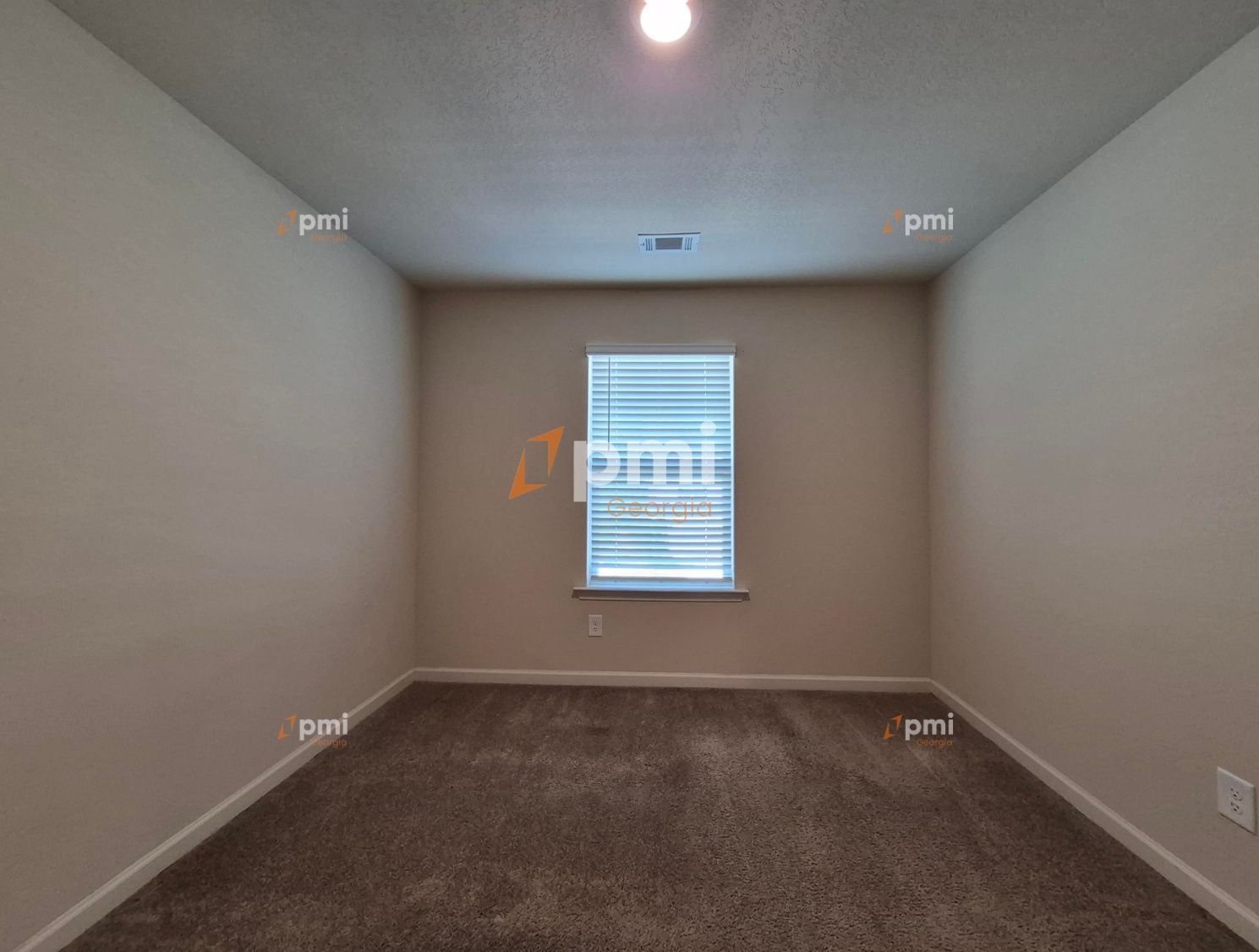 Wonderful 4 Bedroom Home in Locust Grove, Ga! property image