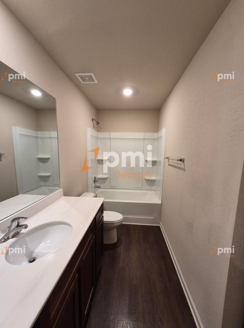 Wonderful 4 Bedroom Home in Locust Grove, Ga! property image