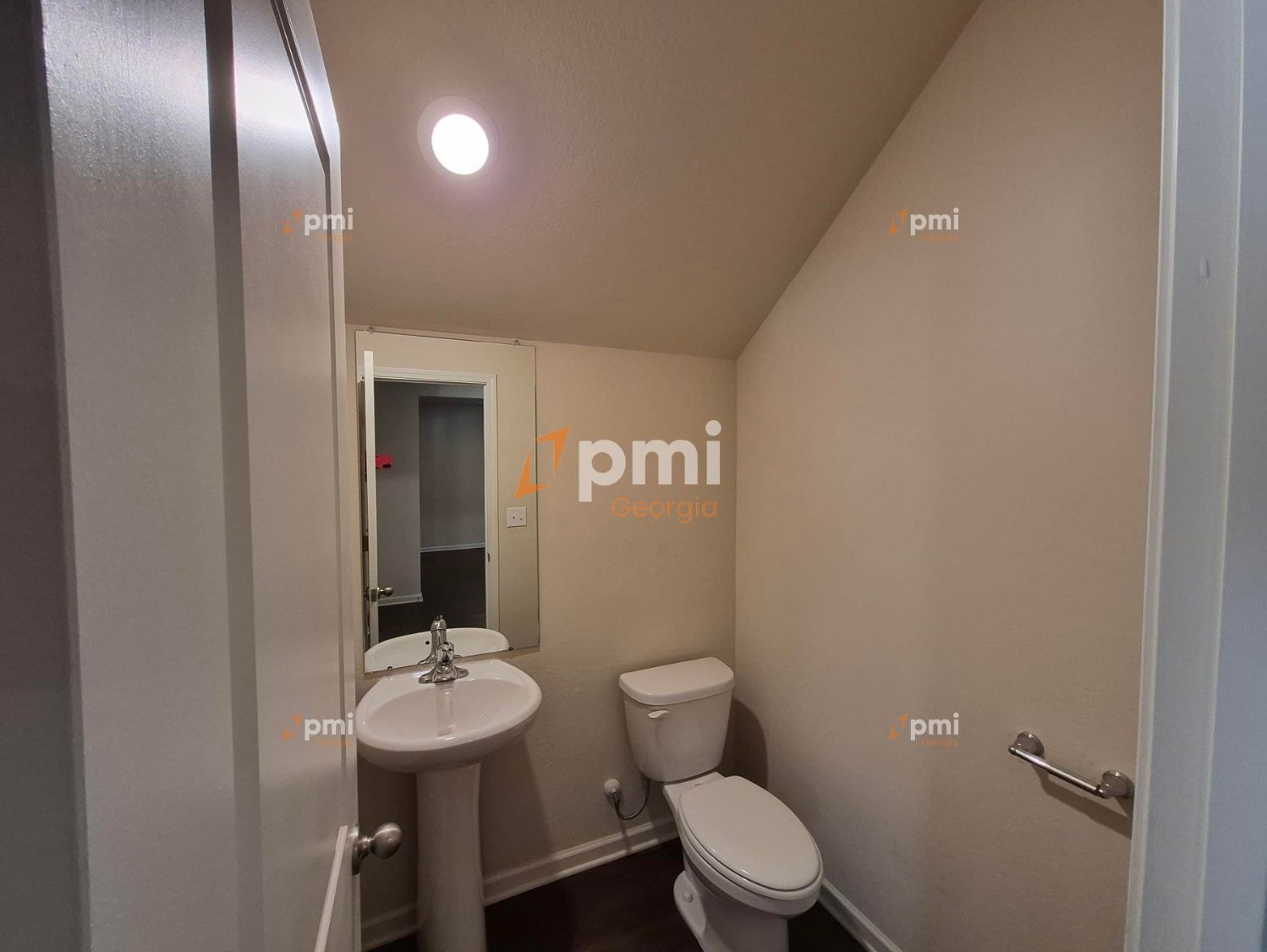 Wonderful 4 Bedroom Home in Locust Grove, Ga! property image