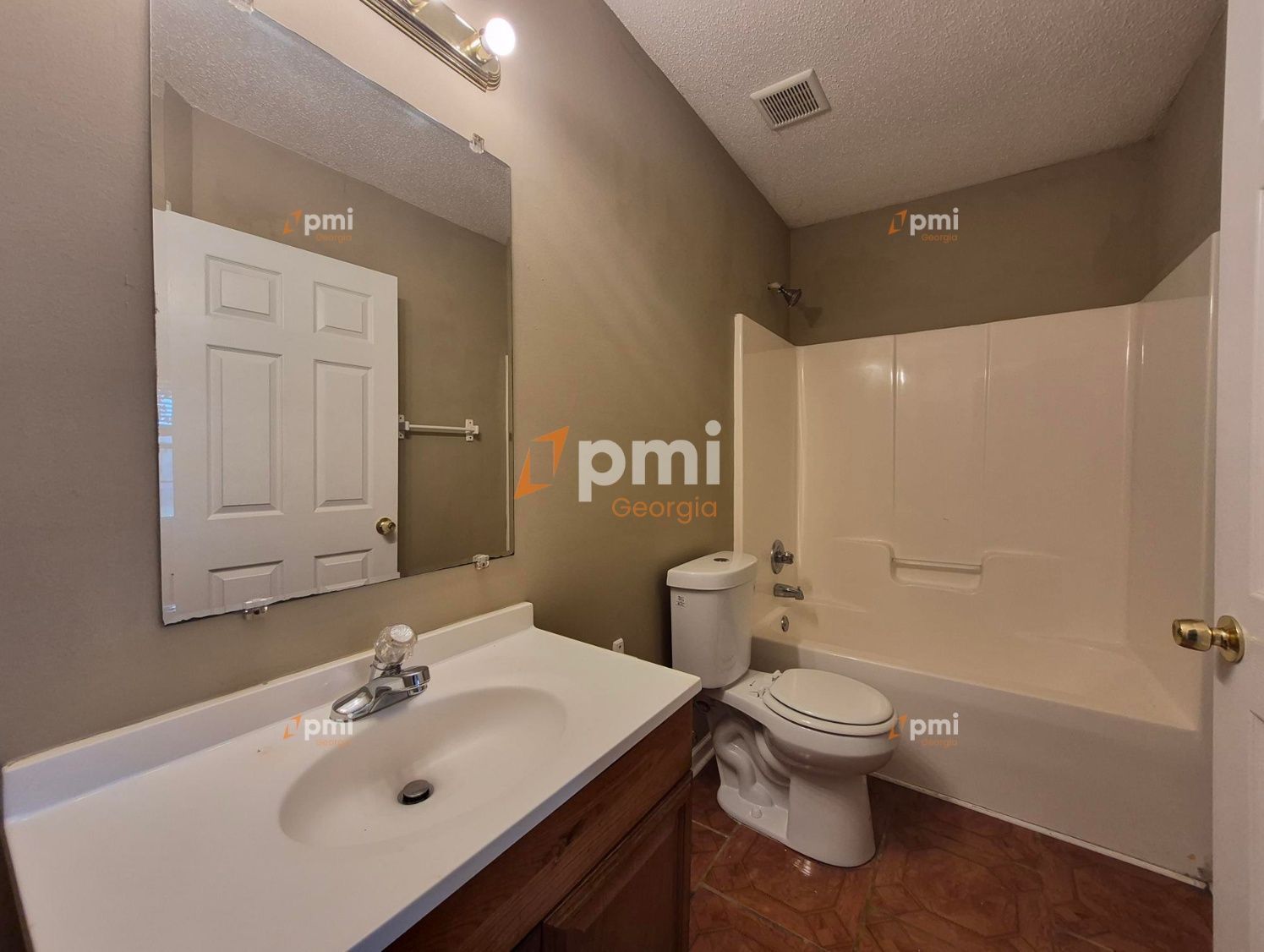 Stunning 3 Bedroom Home in Warner Robins, Ga! property image