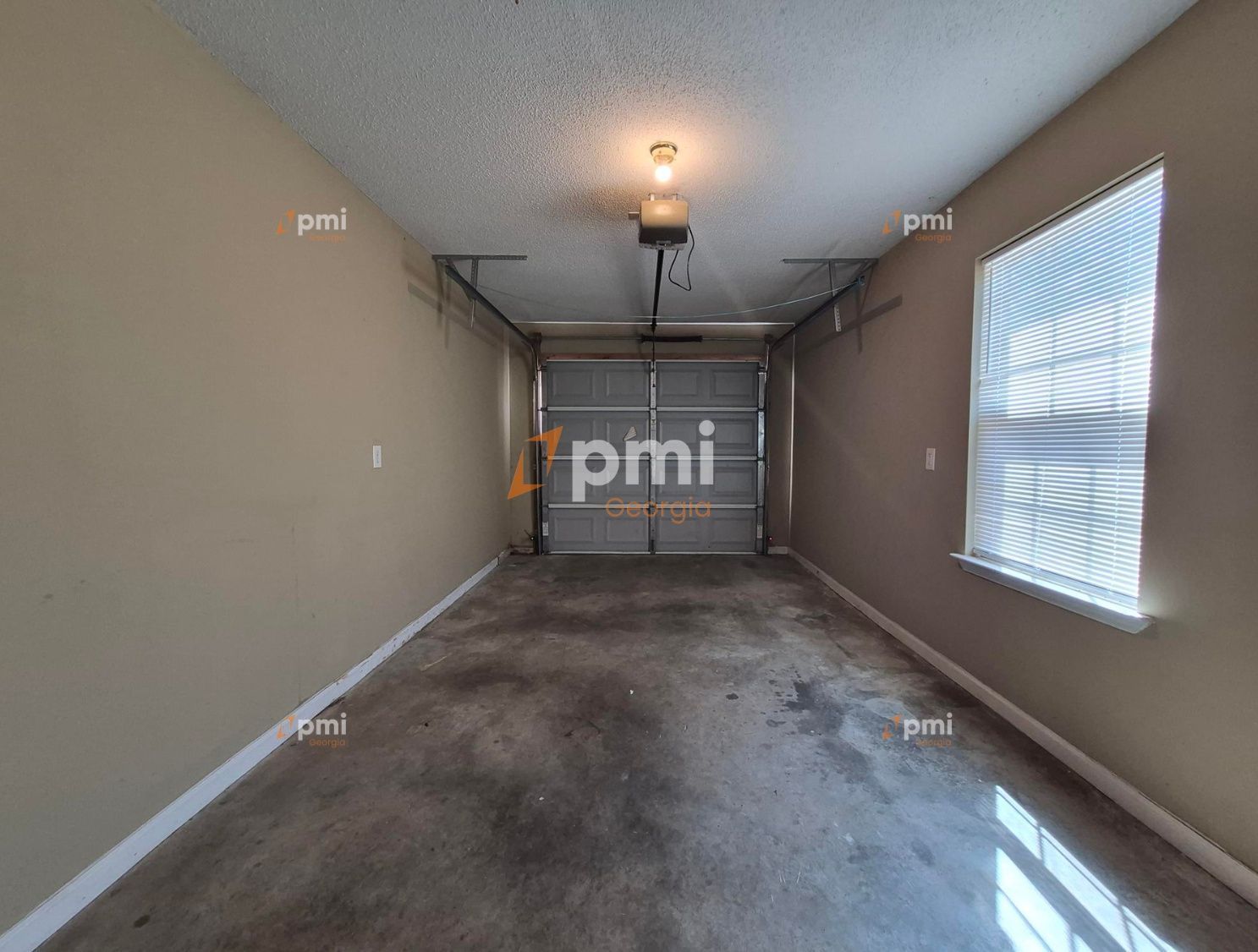 Stunning 3 Bedroom Home in Warner Robins, Ga! property image