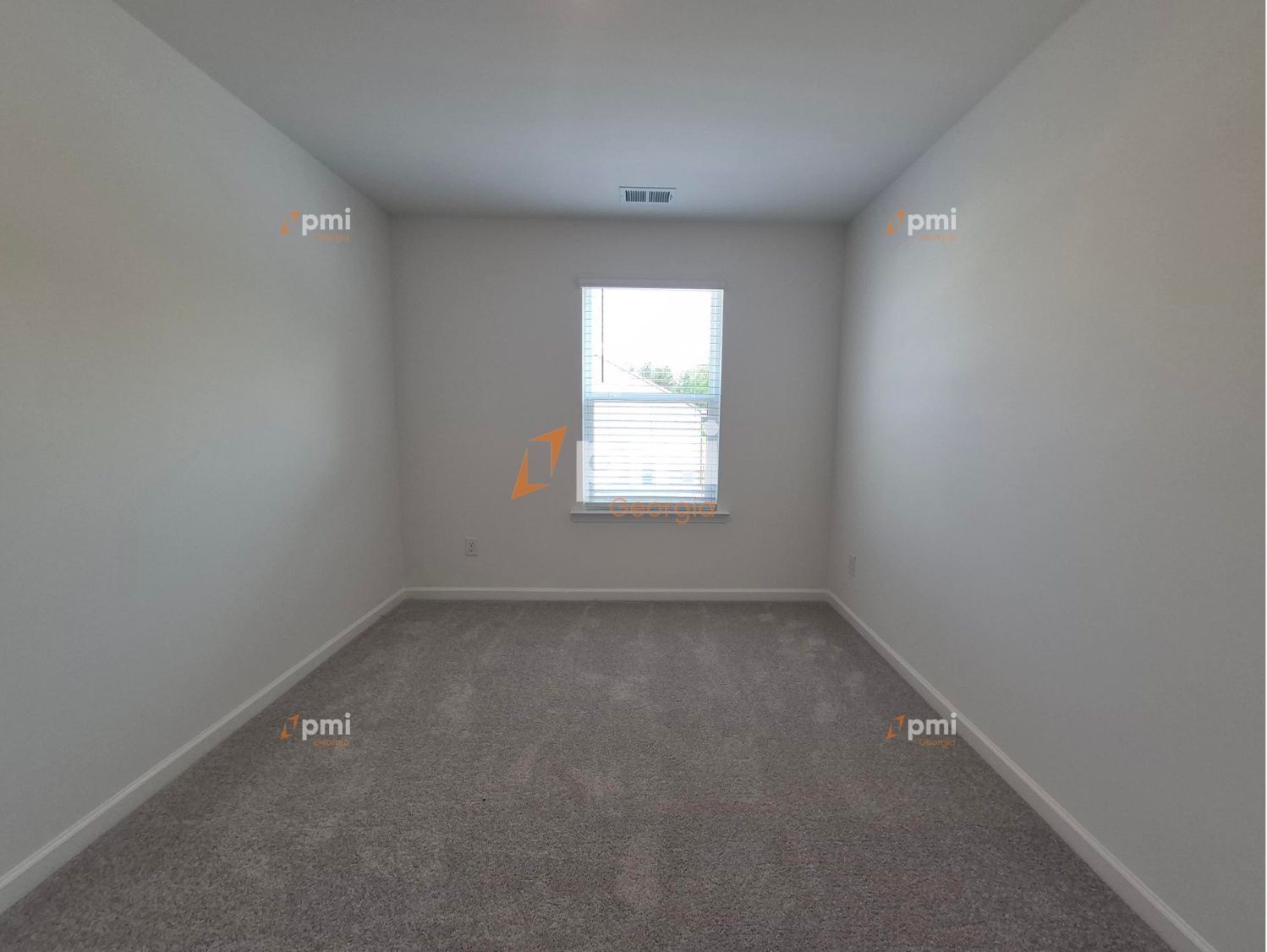 Stunning 3 Bedroom Townhome in McDonough, Ga! property image
