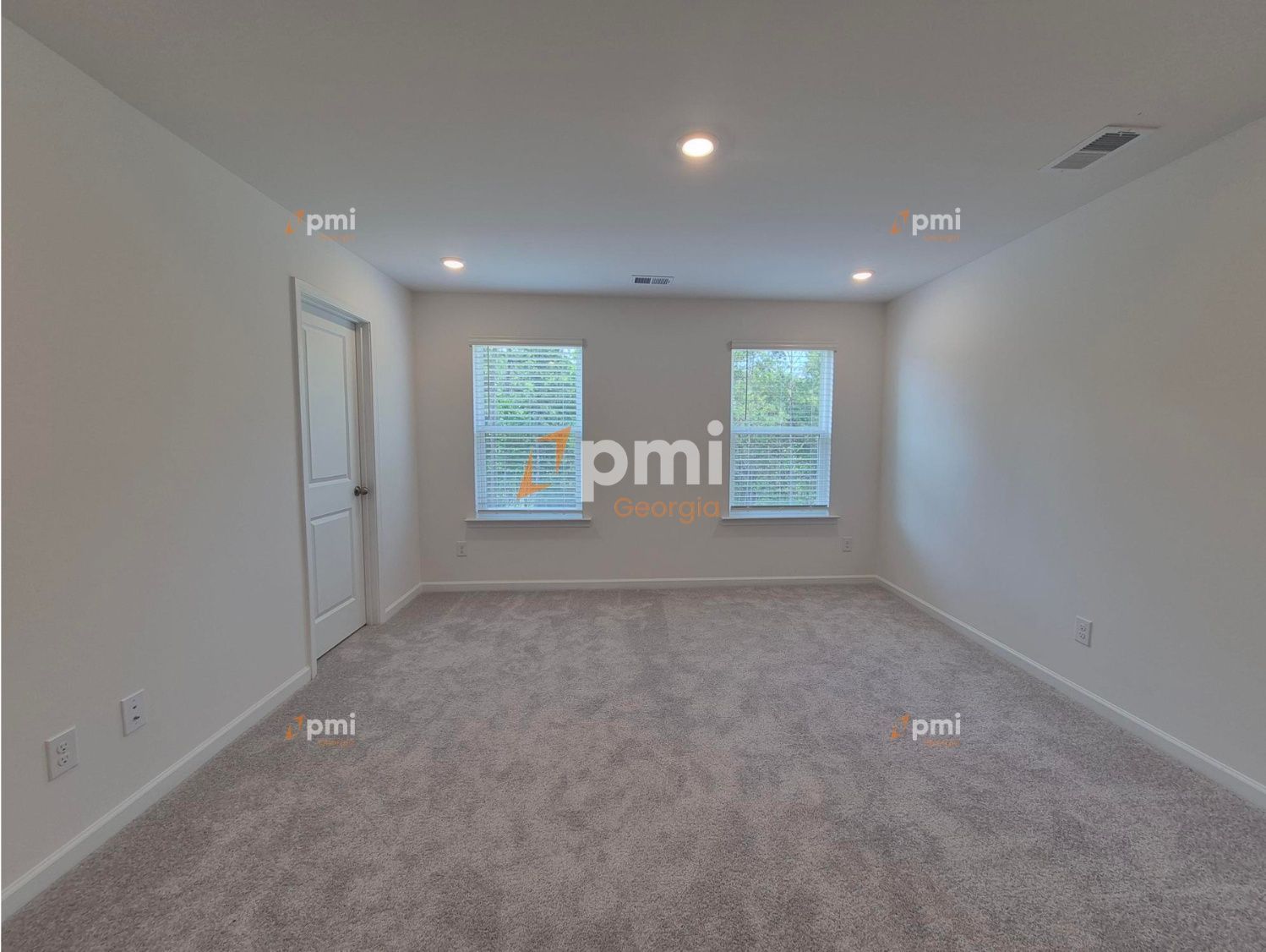 Stunning 3 Bedroom Townhome in McDonough, Ga! property image