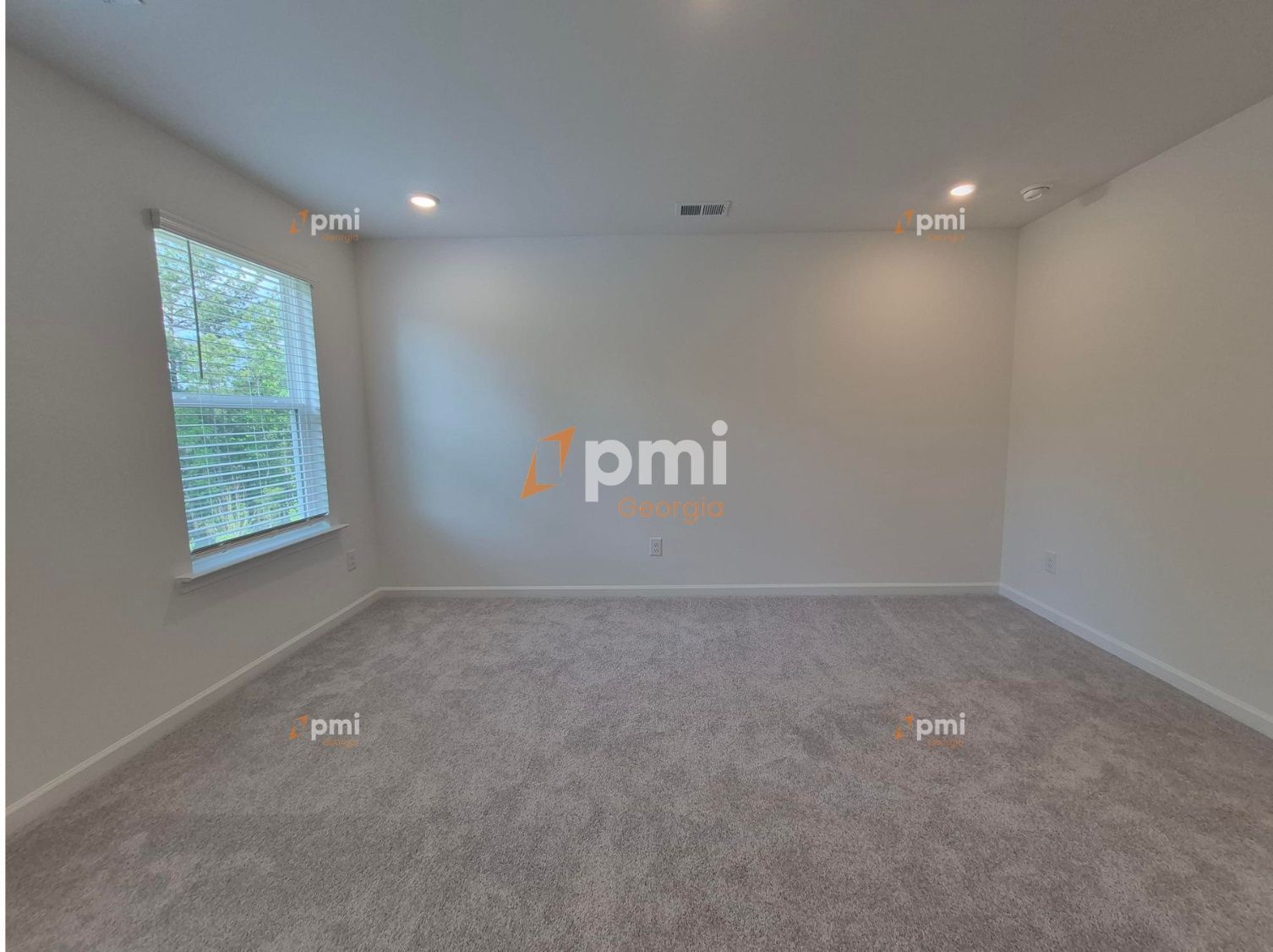 Stunning 3 Bedroom Townhome in McDonough, Ga! property image