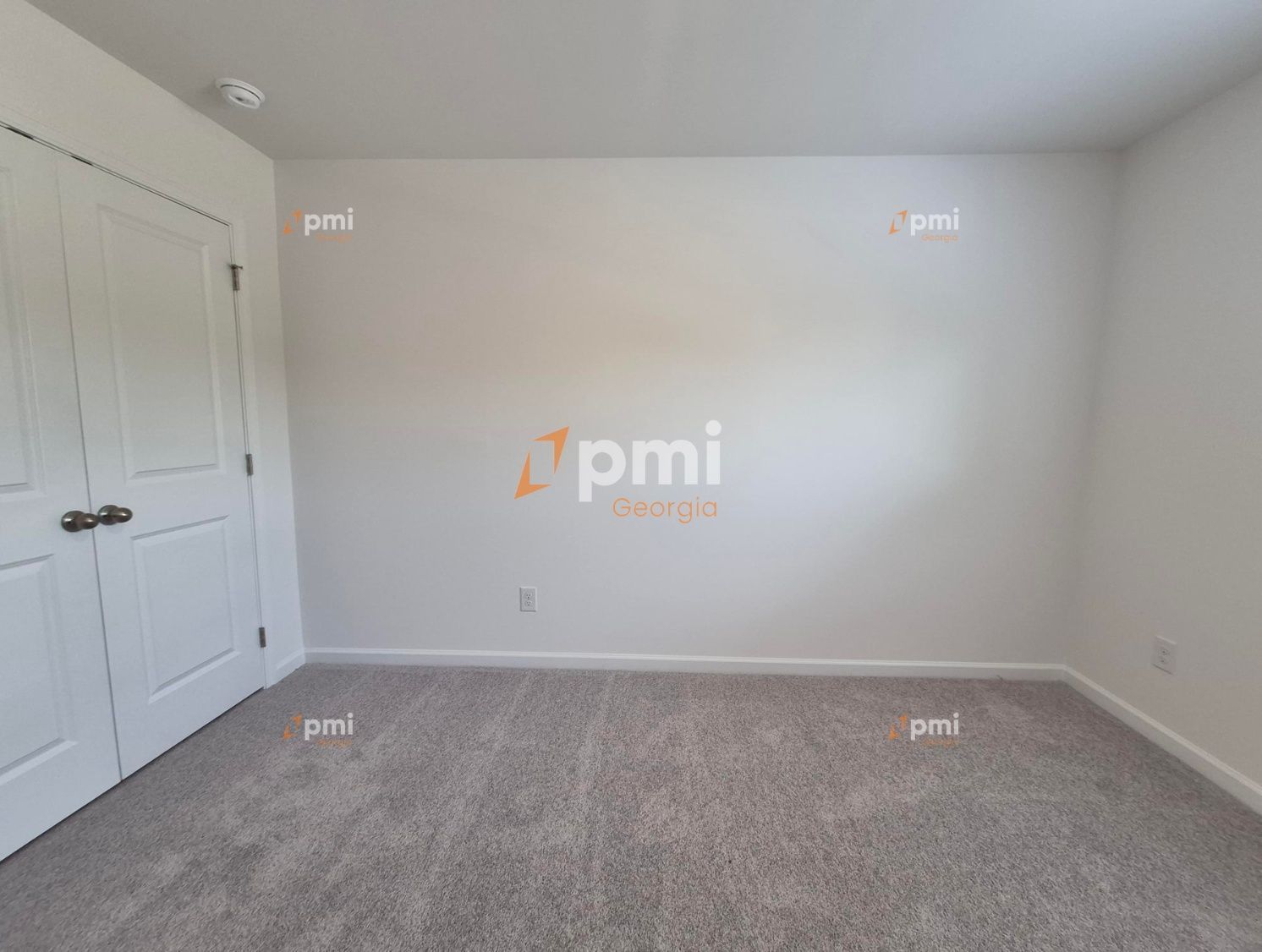 Stunning 3 Bedroom Townhome in McDonough, Ga! property image