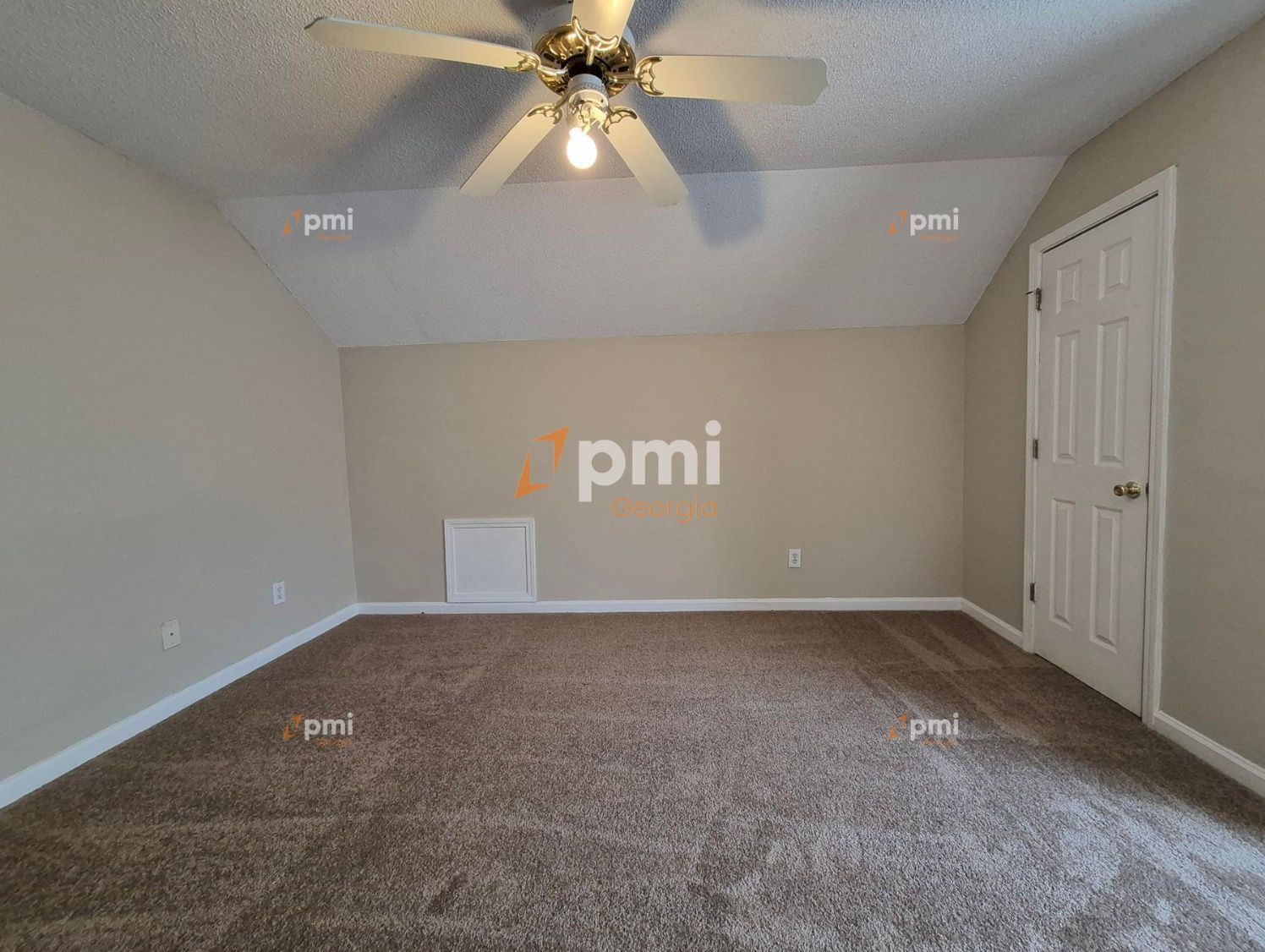 Gorgeous 4 Bedroom Home in Lithonia, Ga! property image