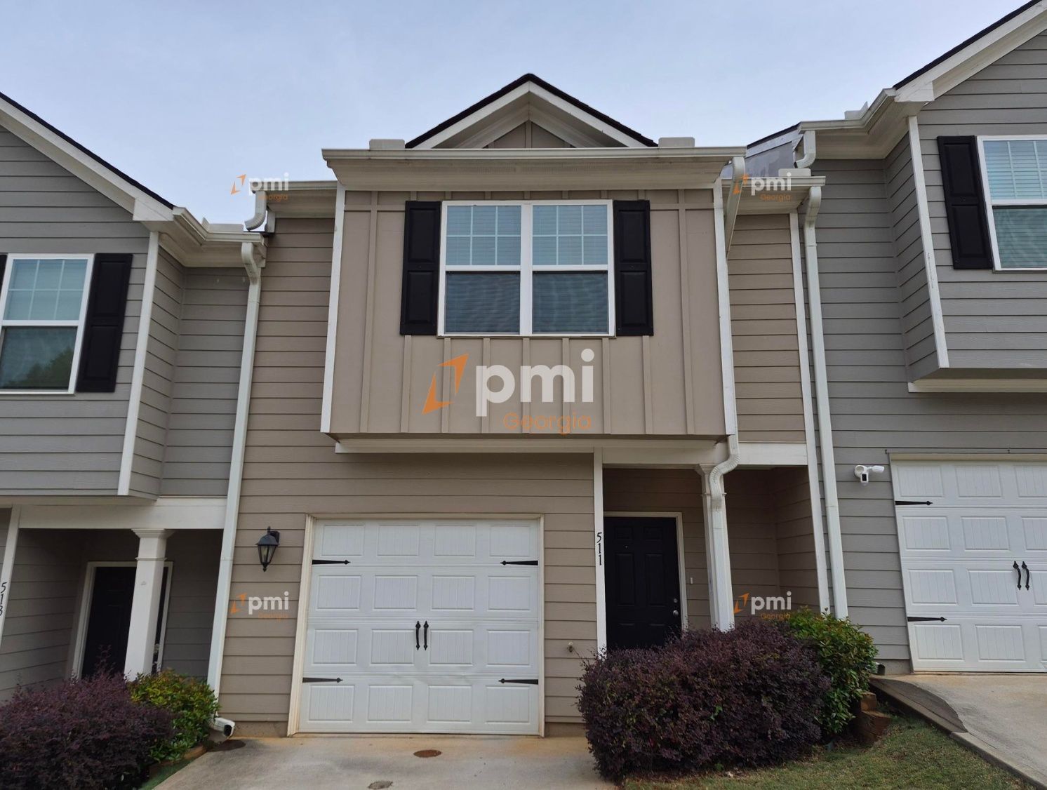 Charming 3-Bedroom Townhome in East Point, Ga! property image