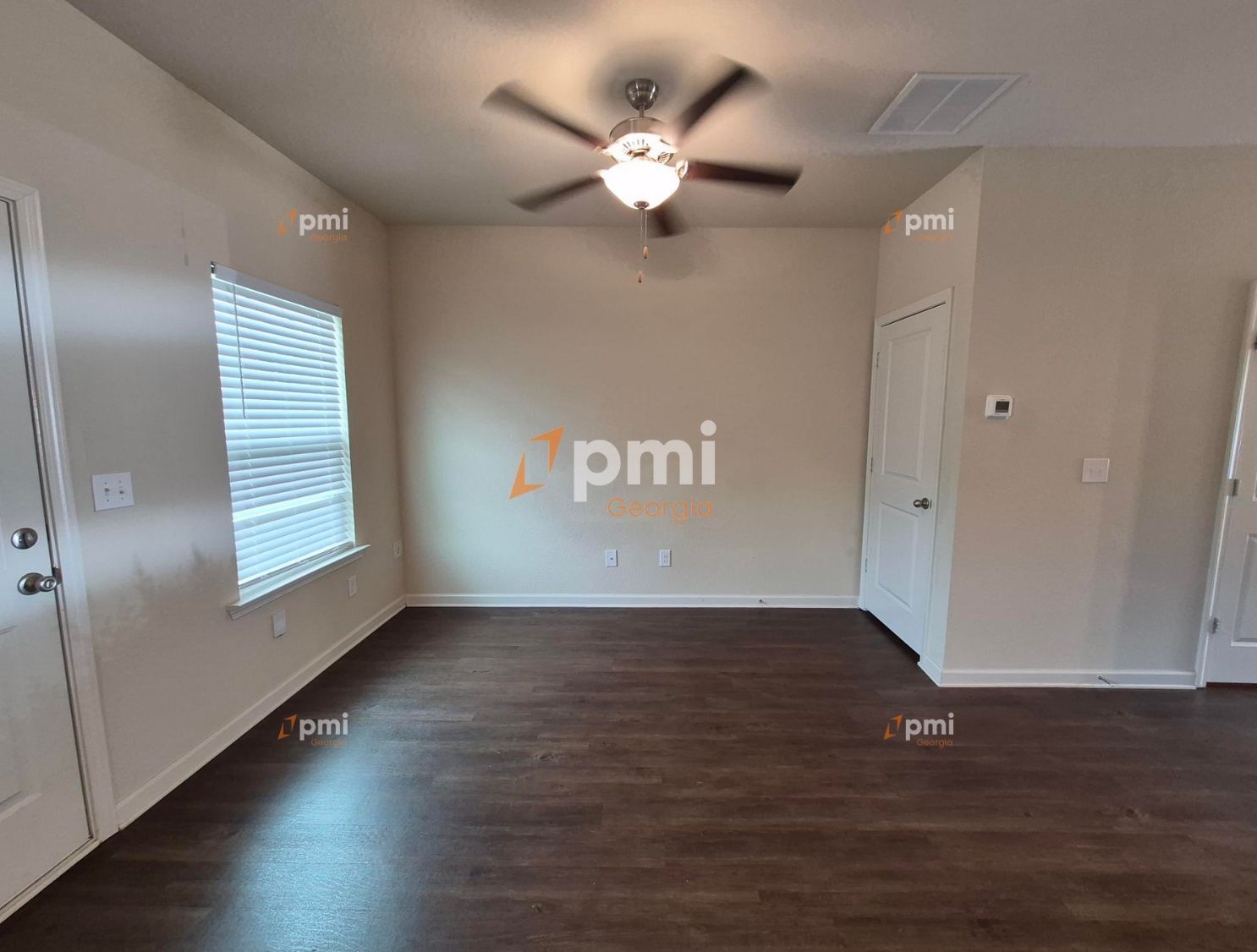 Charming 3-Bedroom Townhome in East Point, Ga! property image