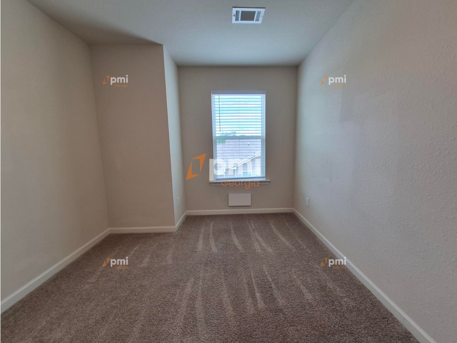 Charming 3-Bedroom Townhome in East Point, Ga! property image