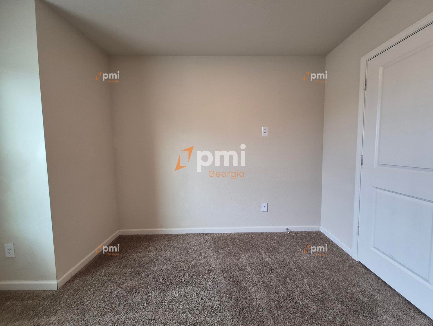 Charming 3-Bedroom Townhome in East Point, Ga! property image