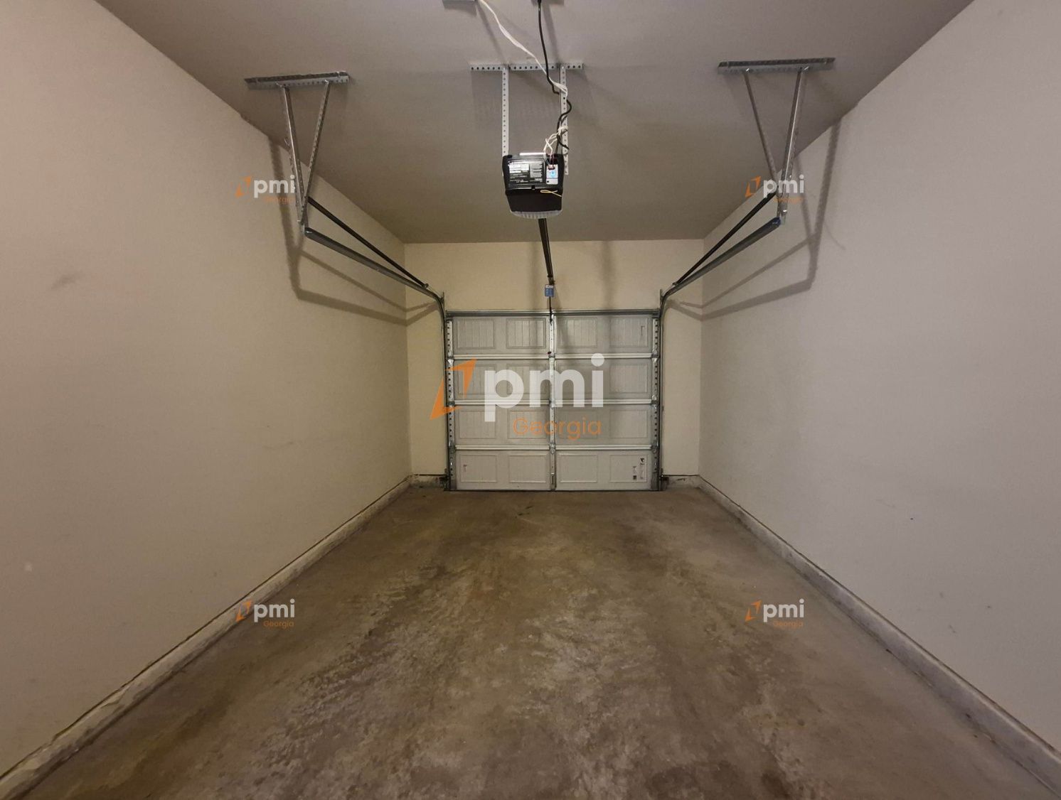 Charming 3-Bedroom Townhome in East Point, Ga! property image
