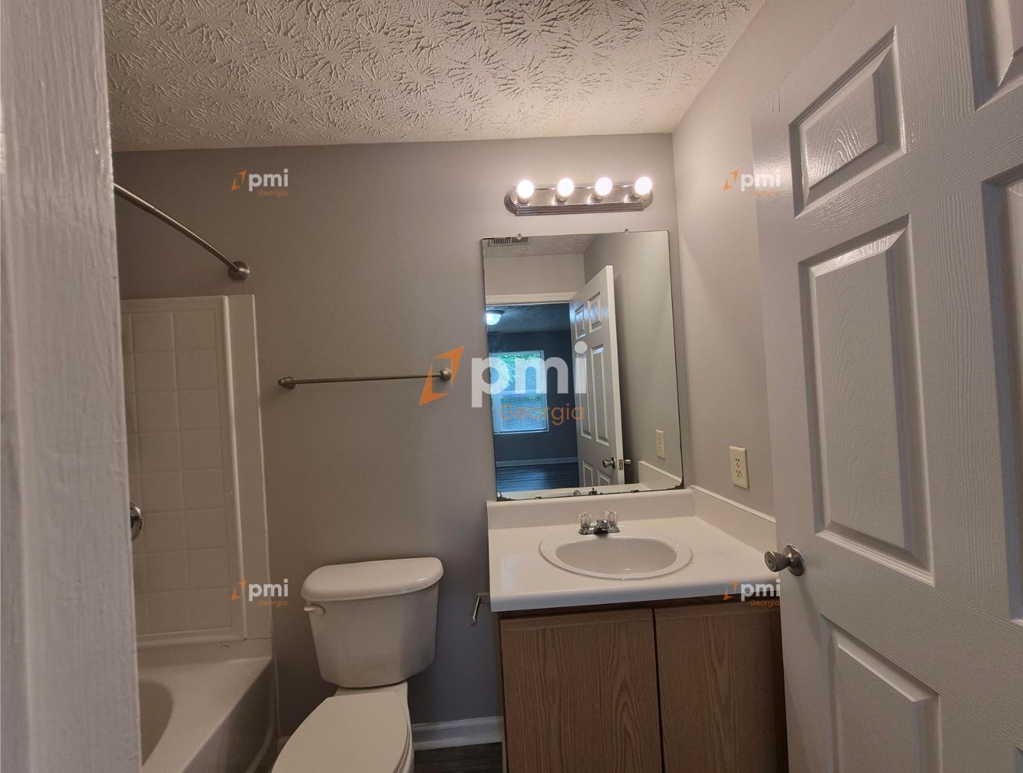 Gorgeous 3 Bedroom Condo in Lithonia, Ga! property image