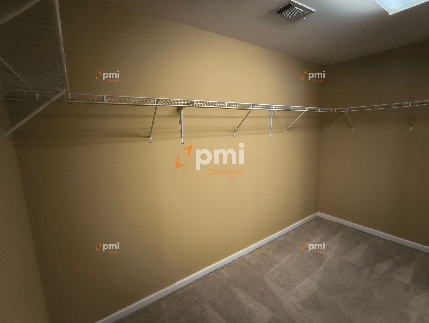 Stunning 3 Bedroom Home in Fairburn, Ga! property image