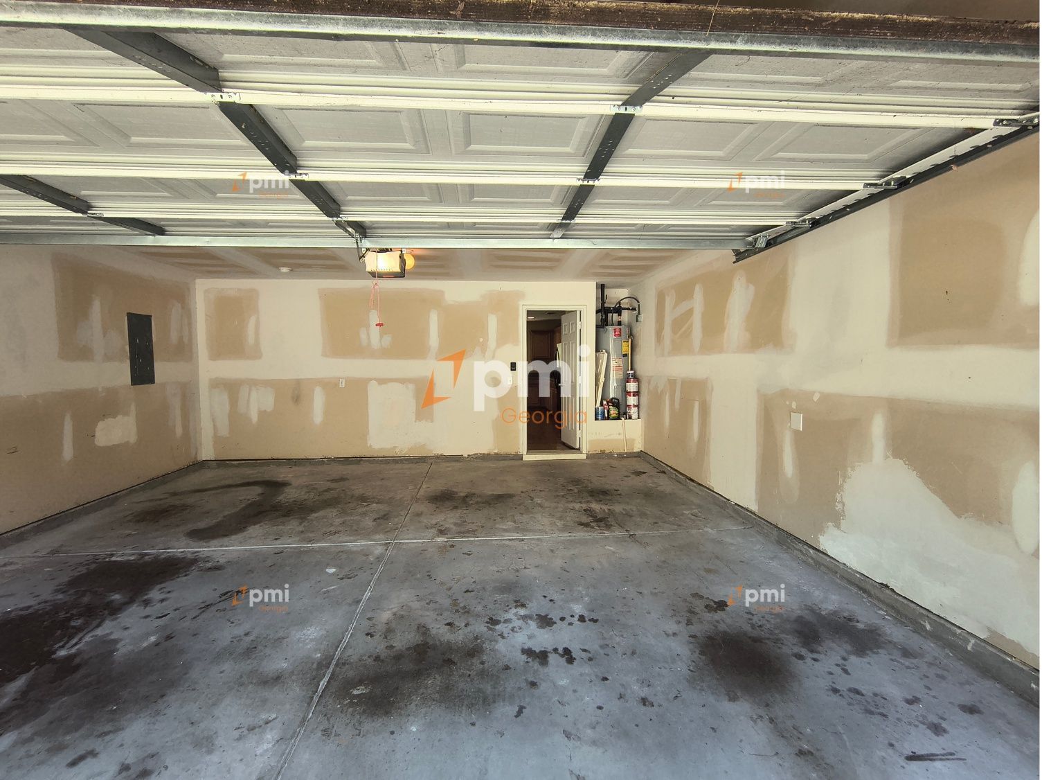 Stunning 3 Bedroom Home in Fairburn, Ga! property image