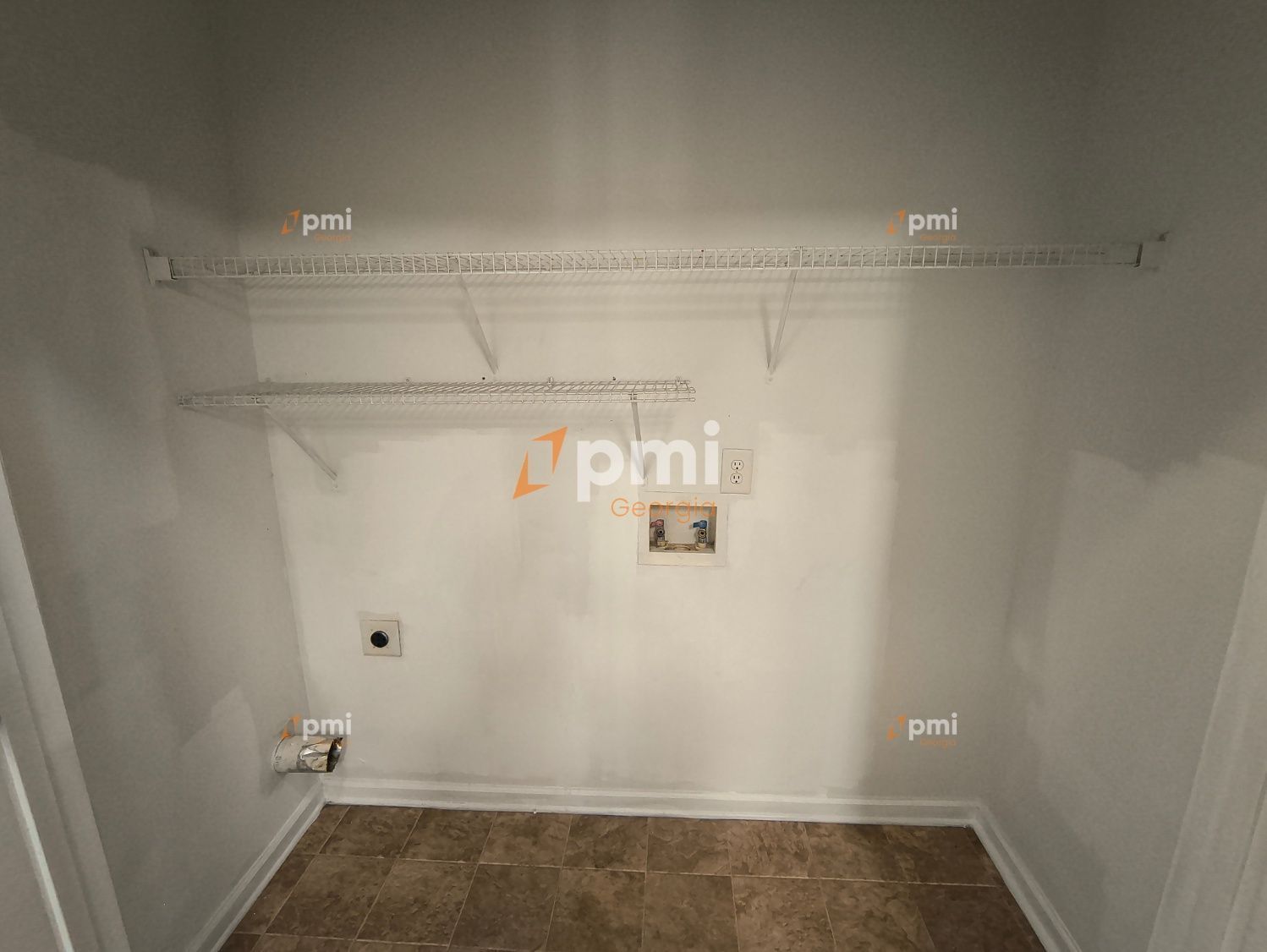 Charming 3-Bed Townhouse in Newnan, Ga! property image