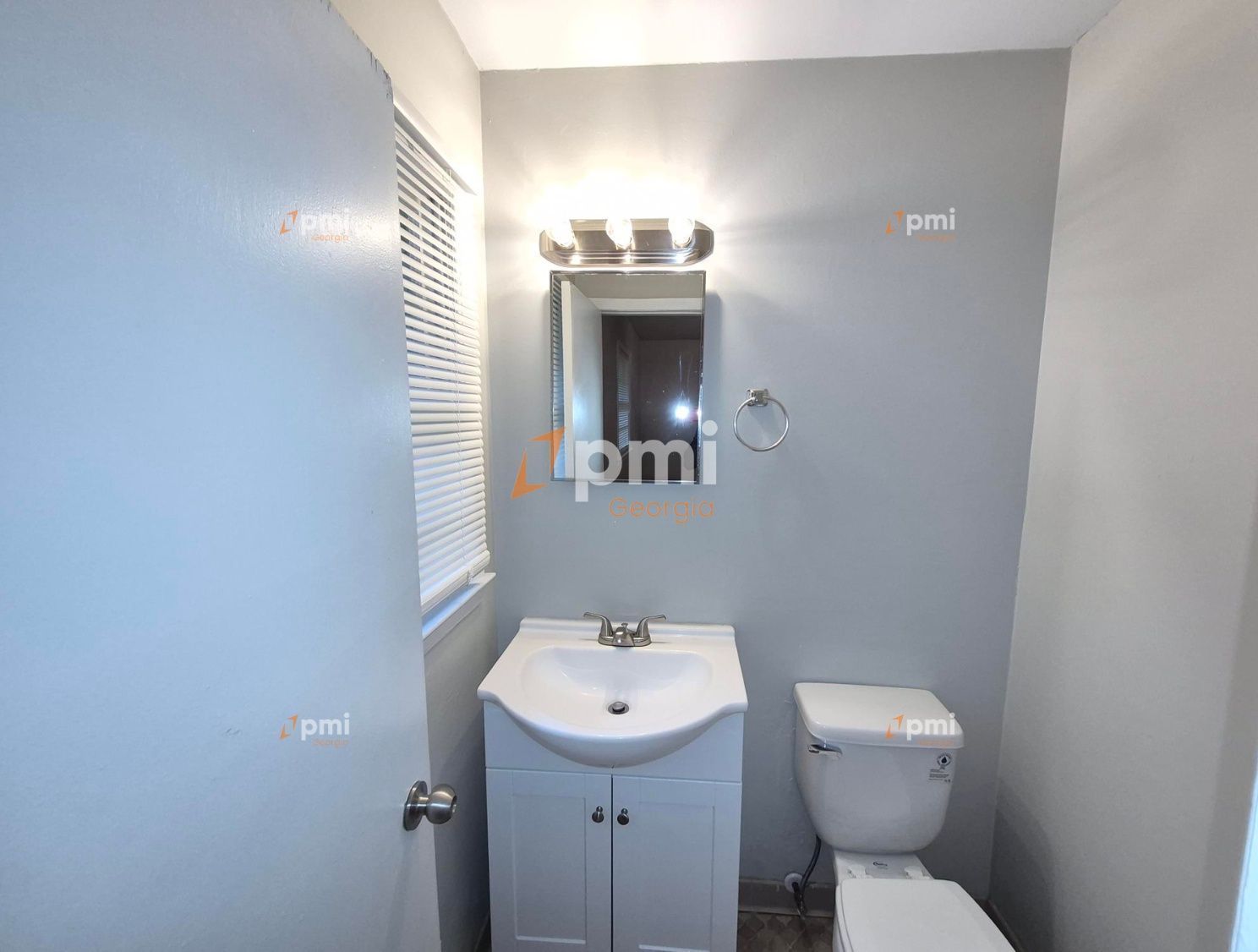 Gorgeous 3 Bedroom Home in Fayetteville, Ga! property image